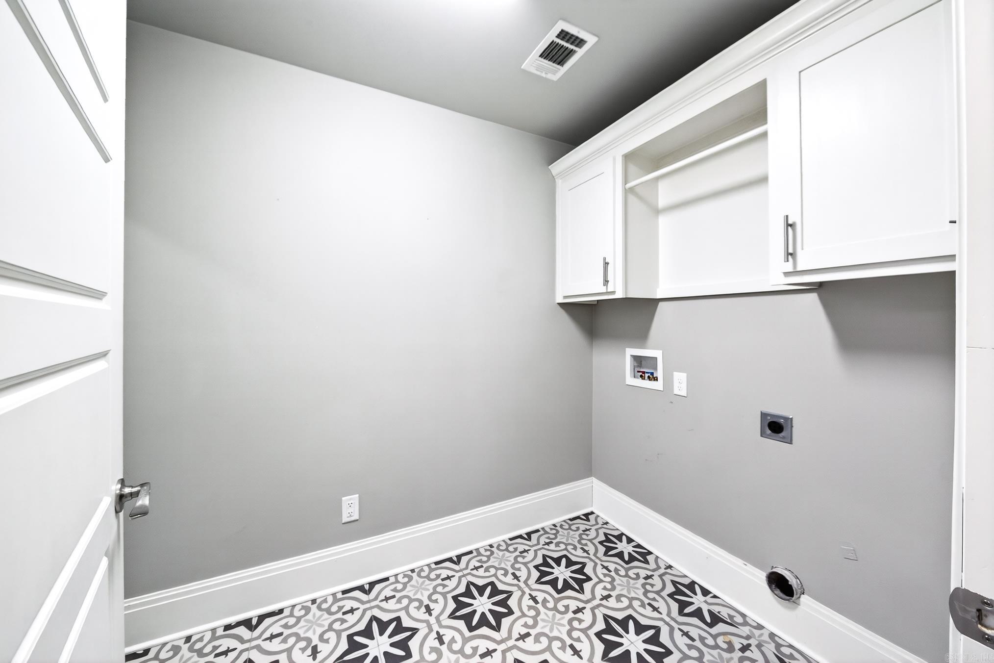 1701 N Lincoln  Cabot, AR