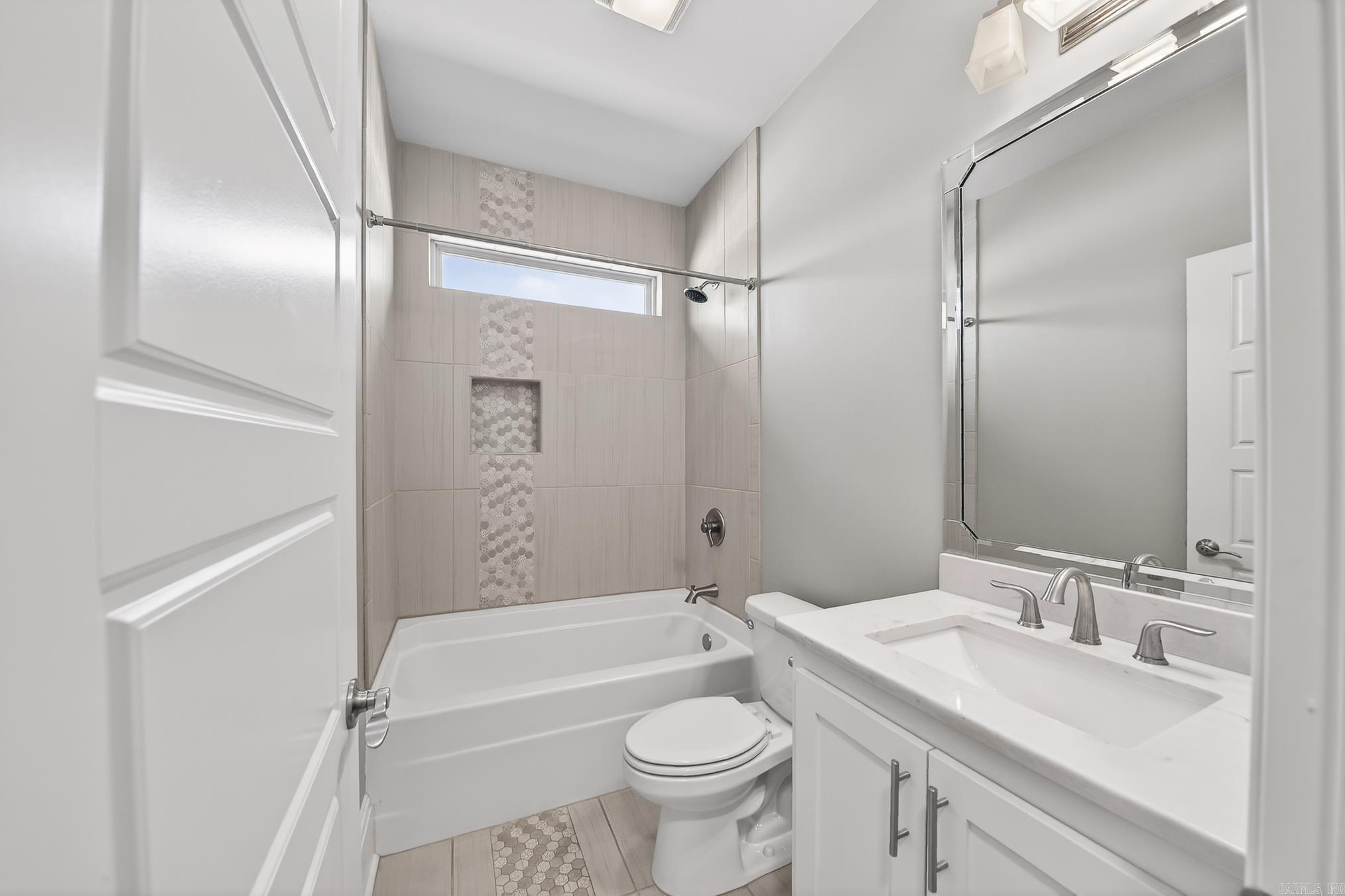 1701 N Lincoln  Cabot, AR