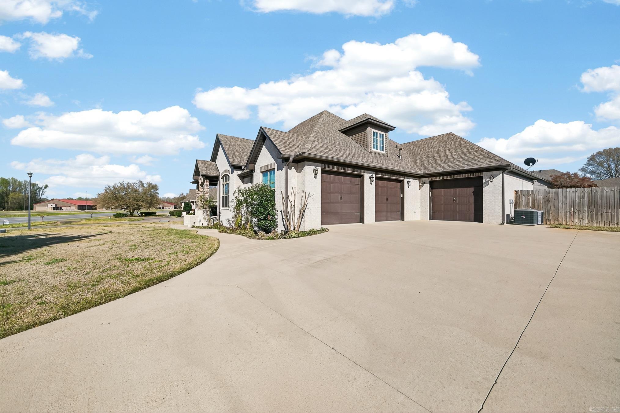 1701 N Lincoln  Cabot, AR
