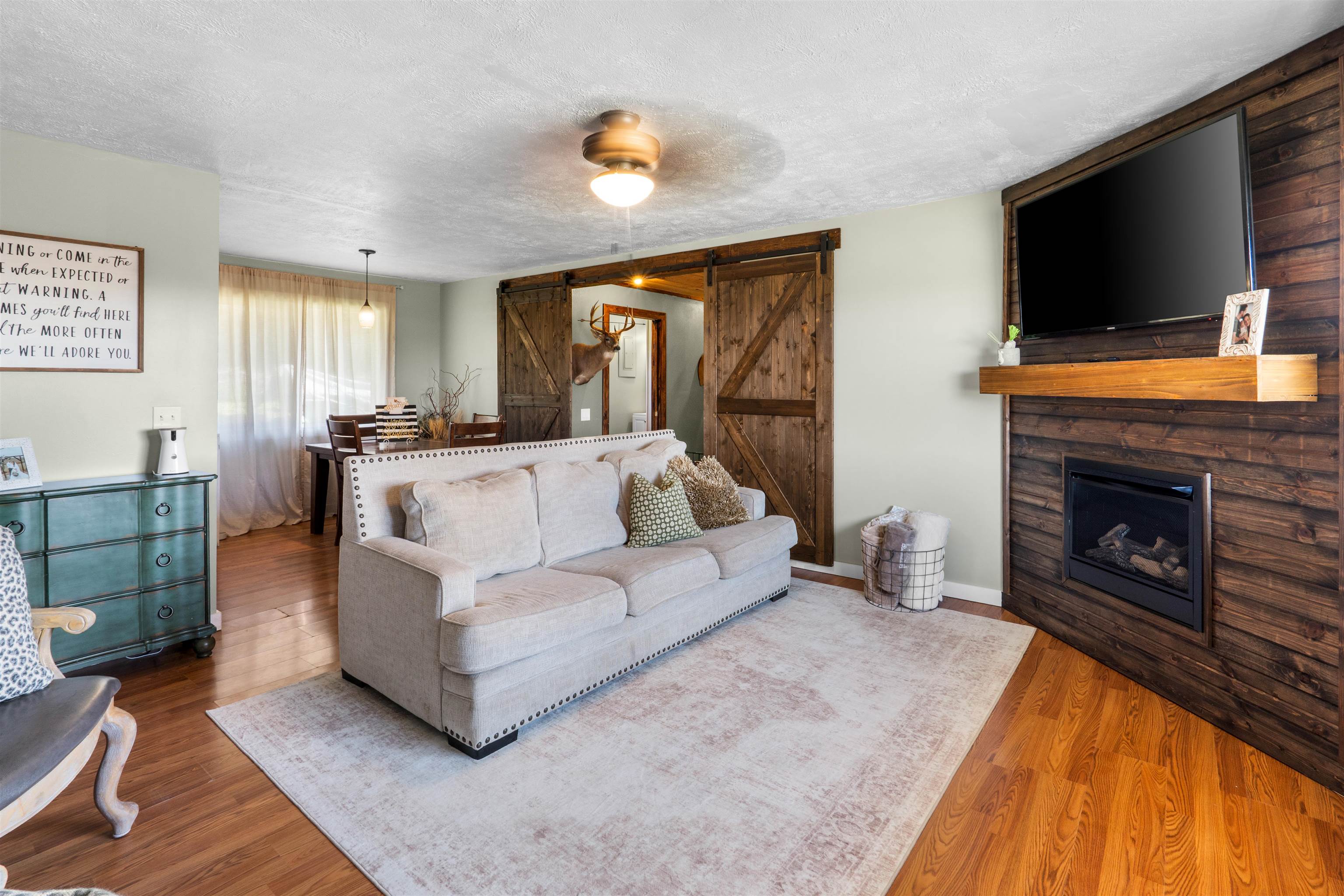 613 E 1st Street  Calico Rock, AR