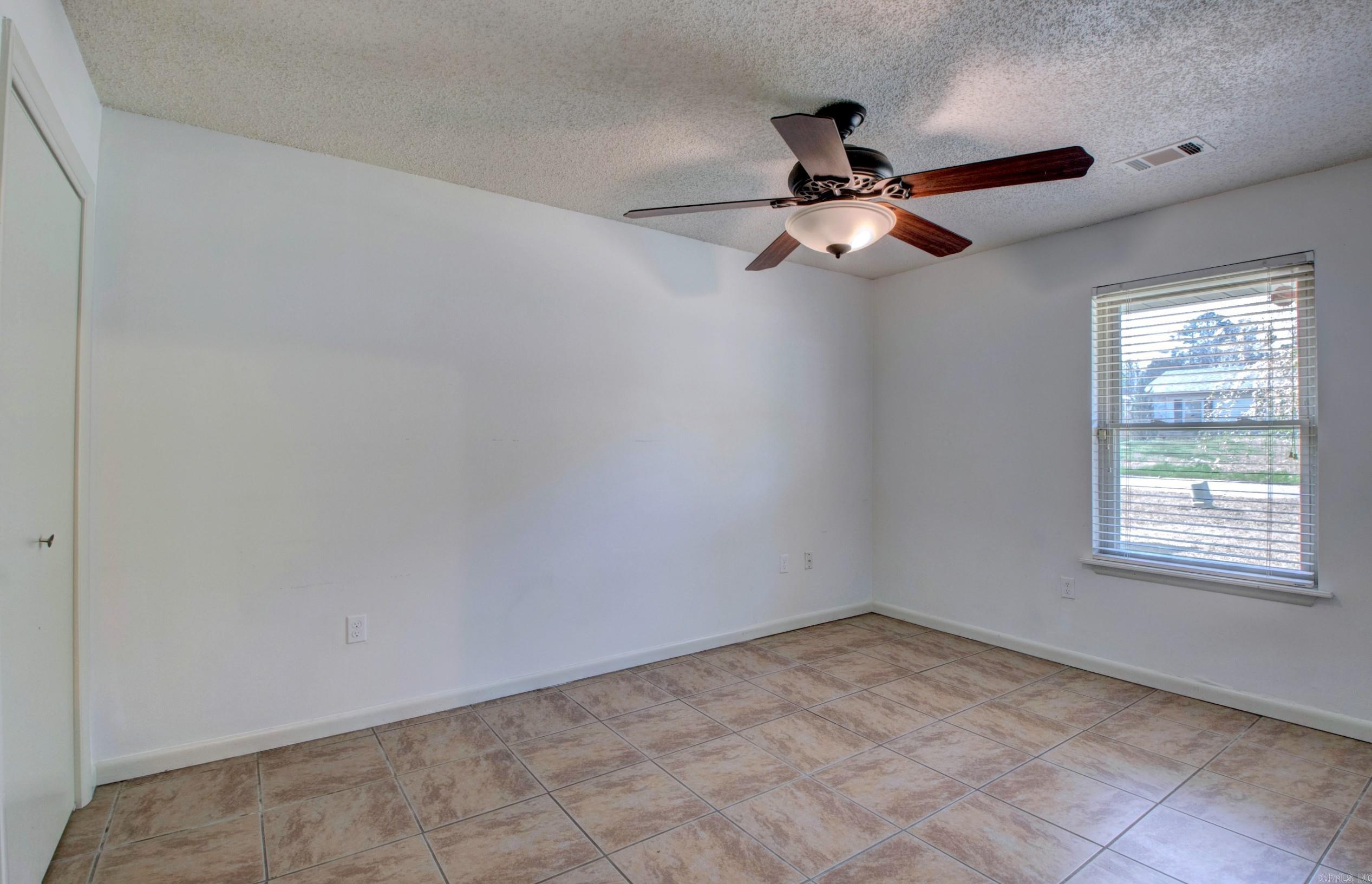 36 Kingspark Drive  Maumelle, AR