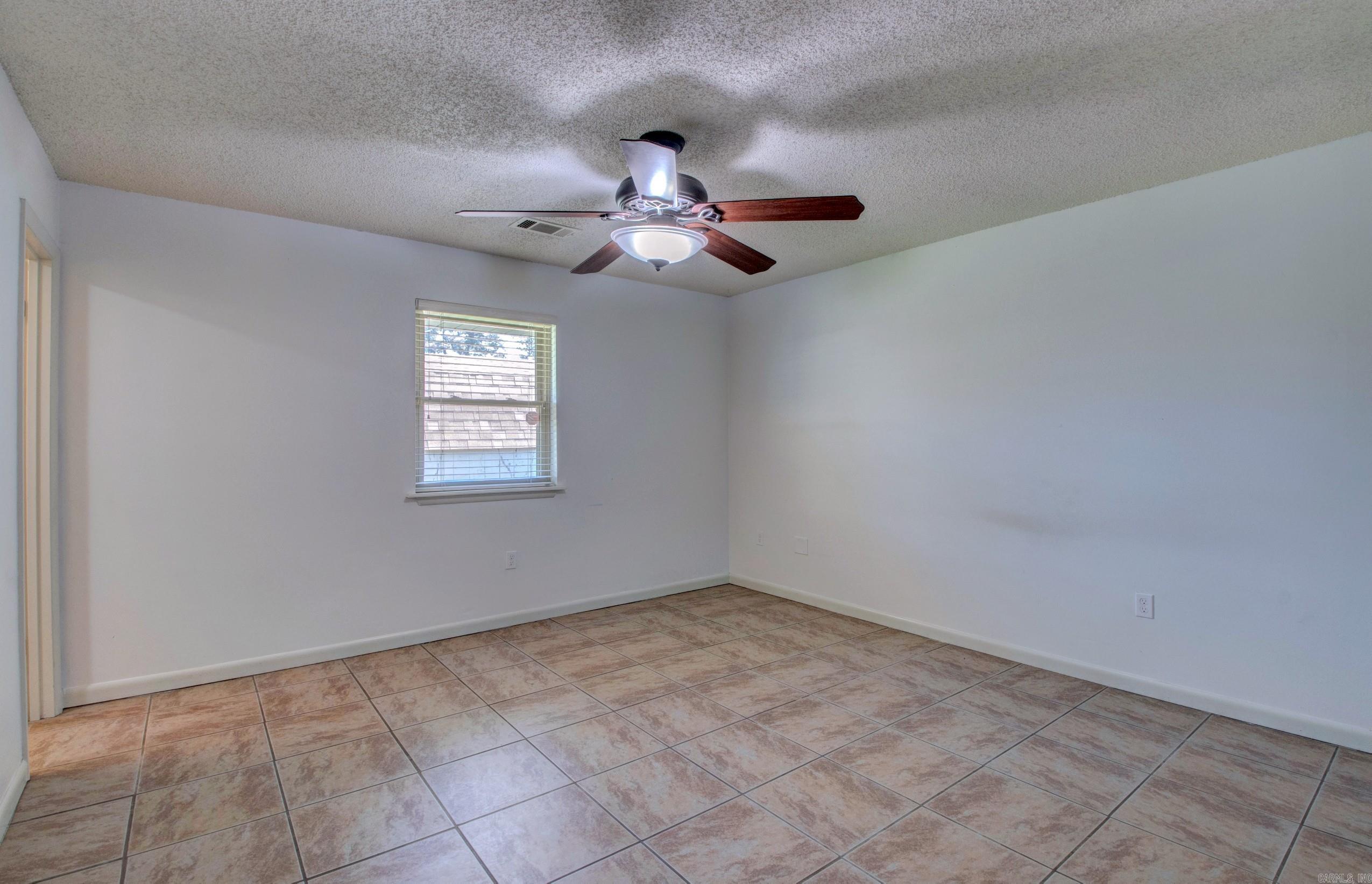 36 Kingspark Drive  Maumelle, AR