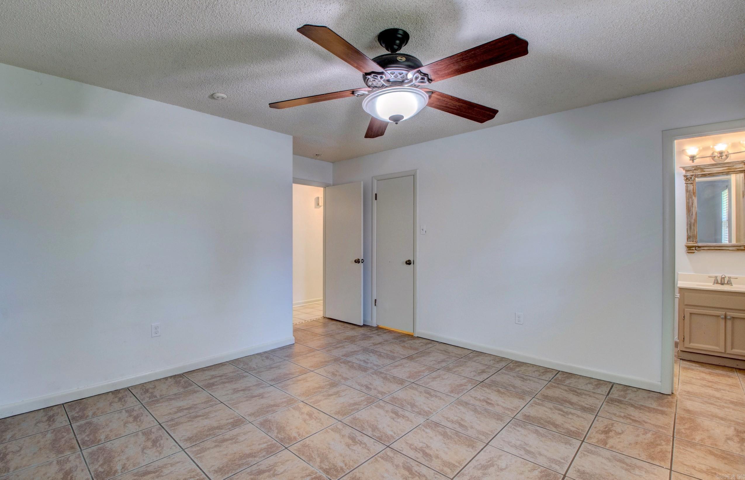 36 Kingspark Drive  Maumelle, AR