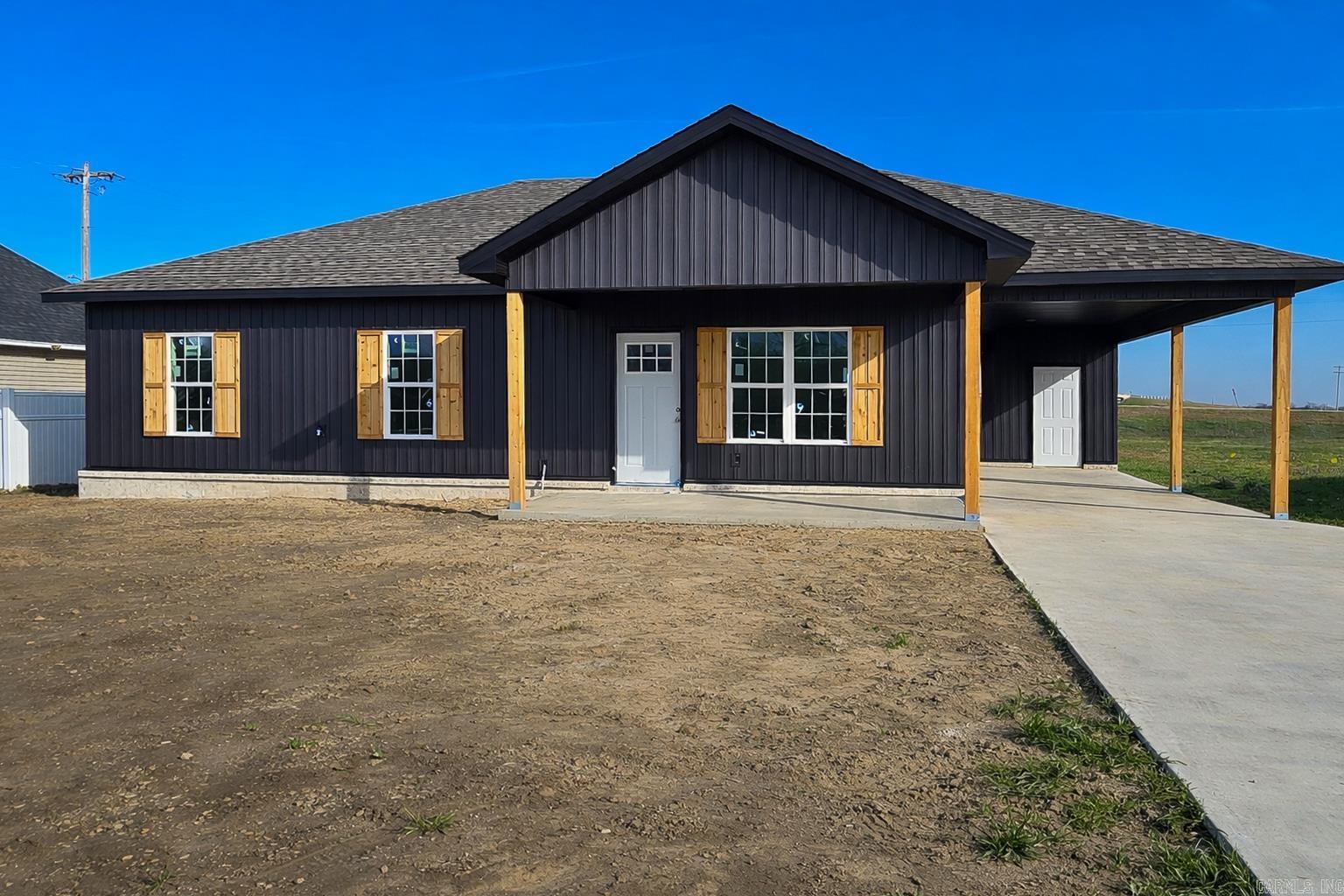 503 9th  Marked Tree, AR