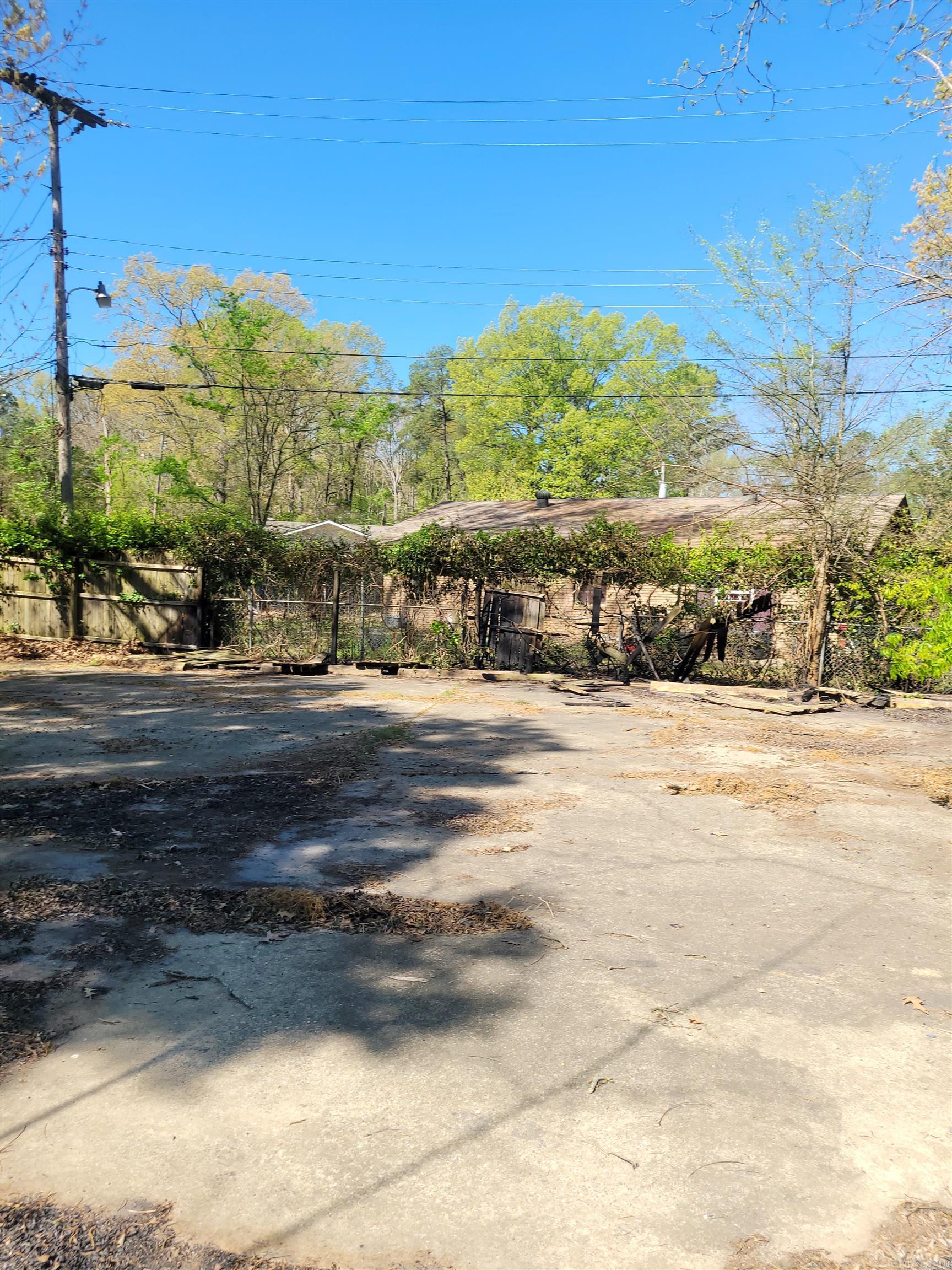 9222 CHICOT  Little Rock, AR