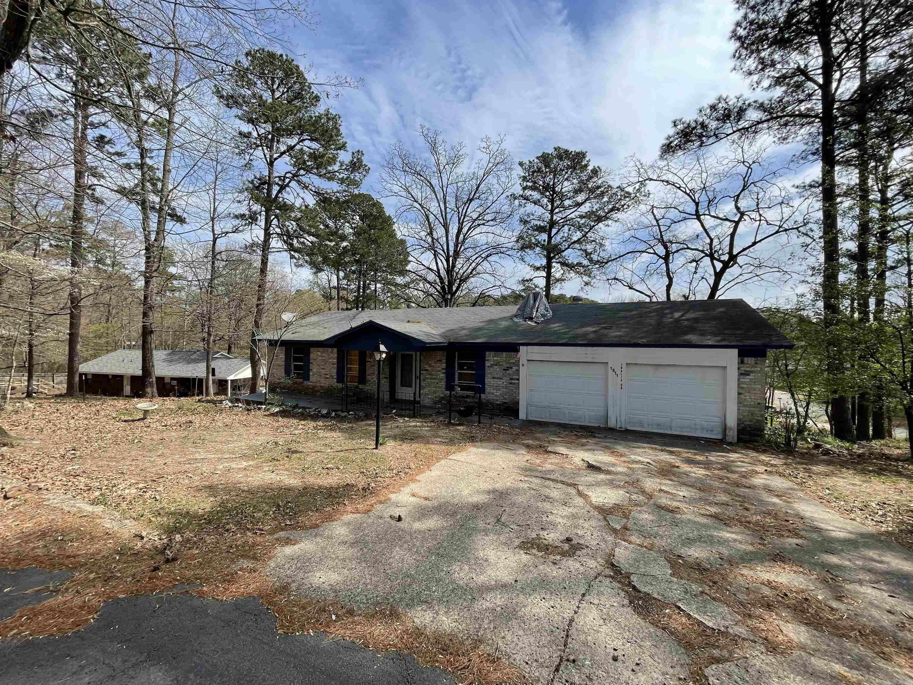 1811 Thalia  Mena, AR