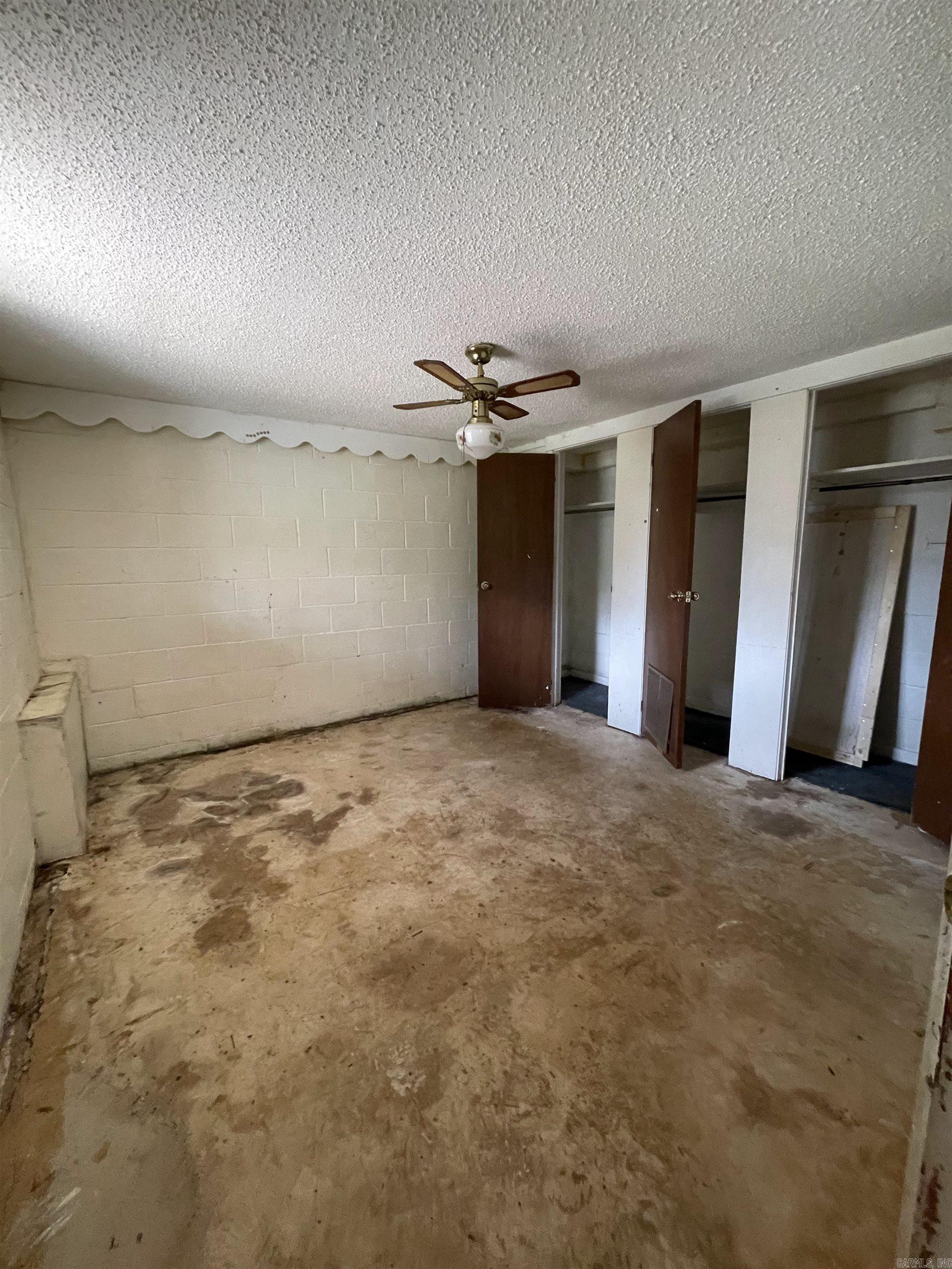 1811 Thalia  Mena, AR