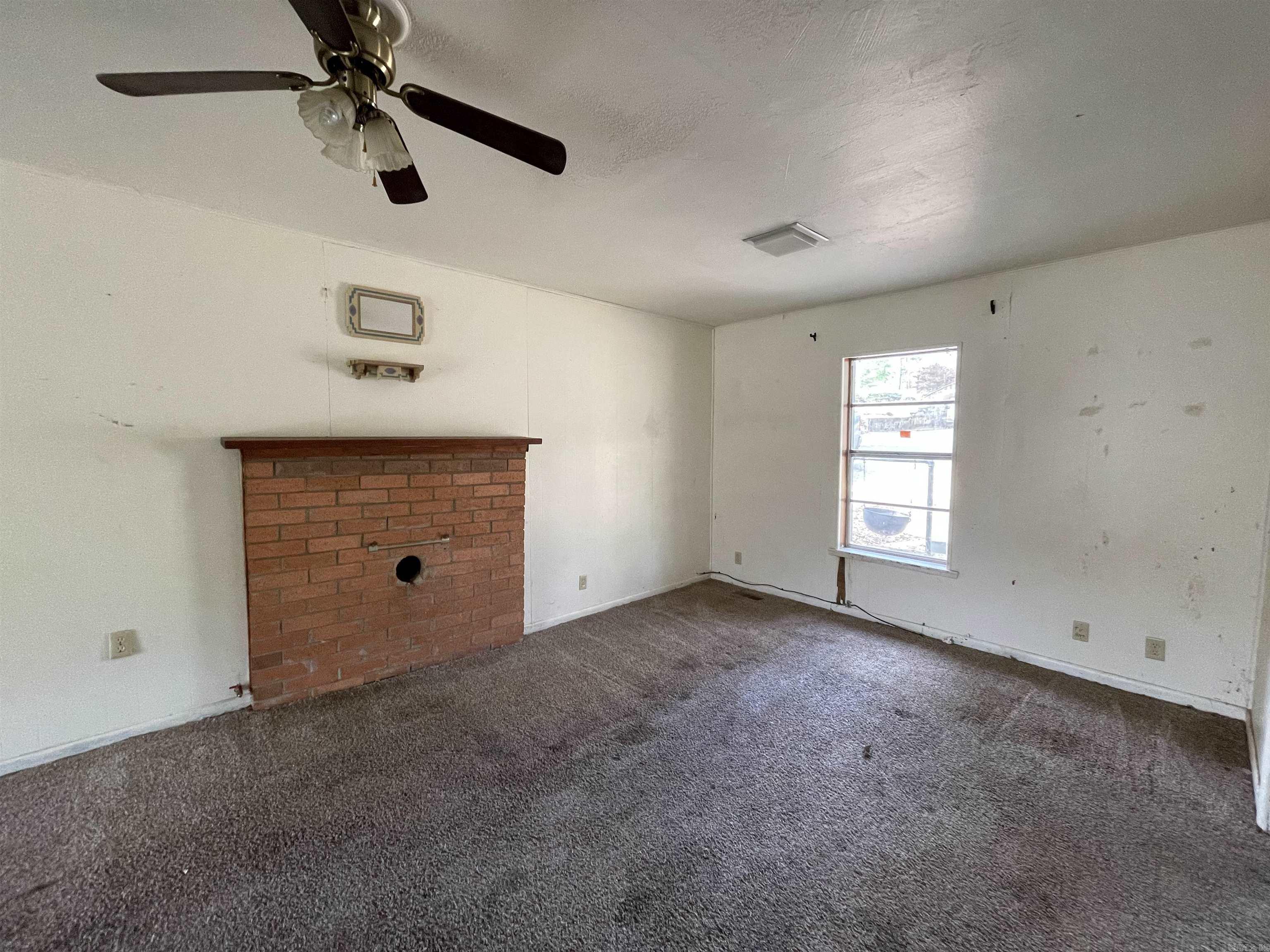 1811 Thalia  Mena, AR