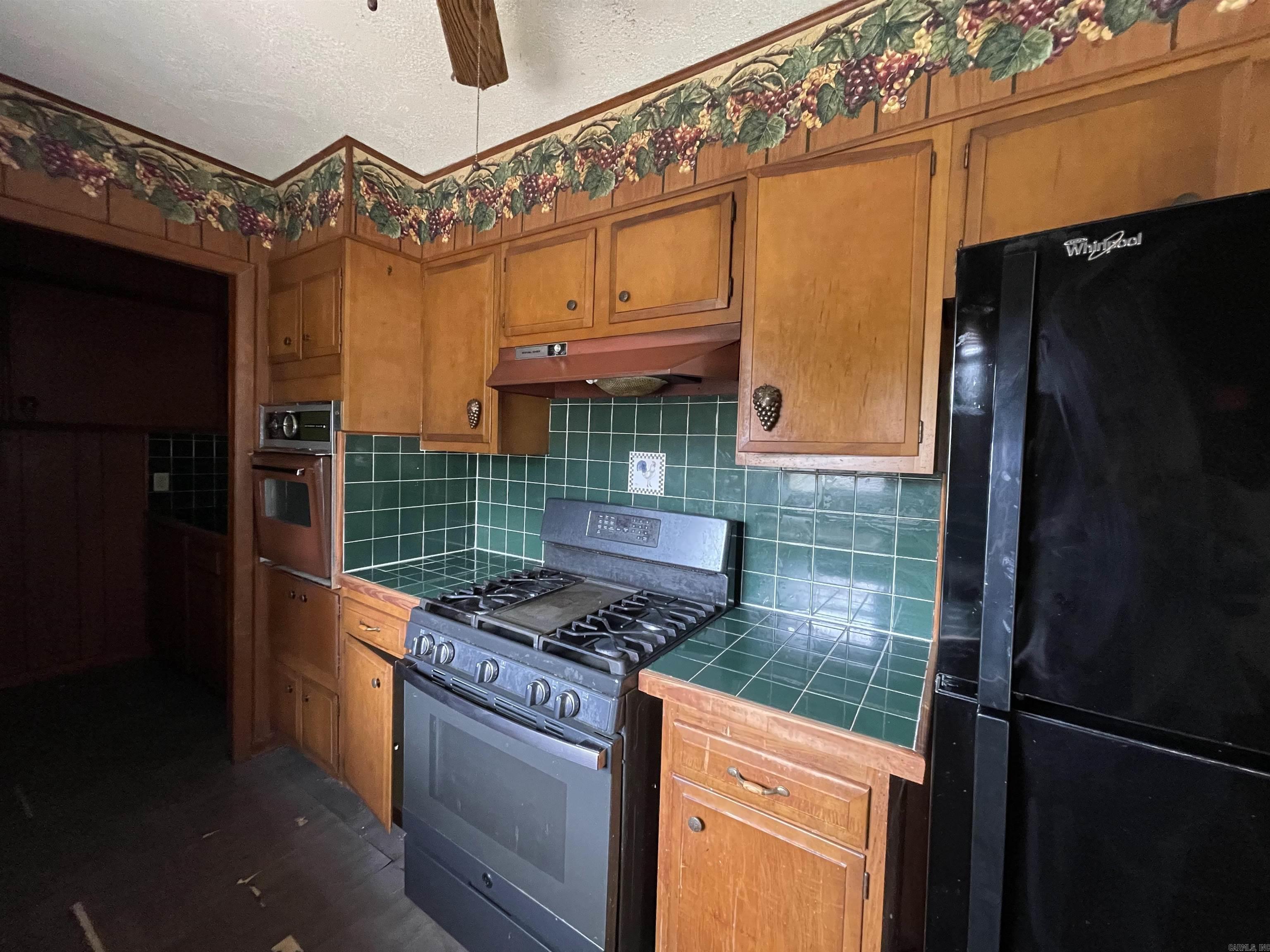 1811 Thalia  Mena, AR