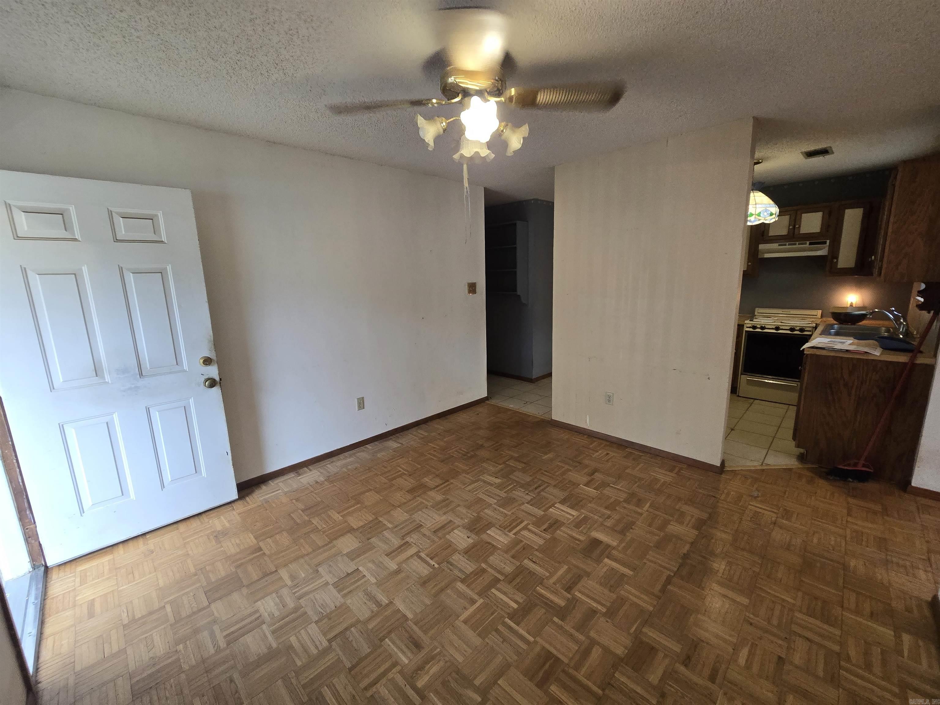 1115 Summer  Hot Springs, AR