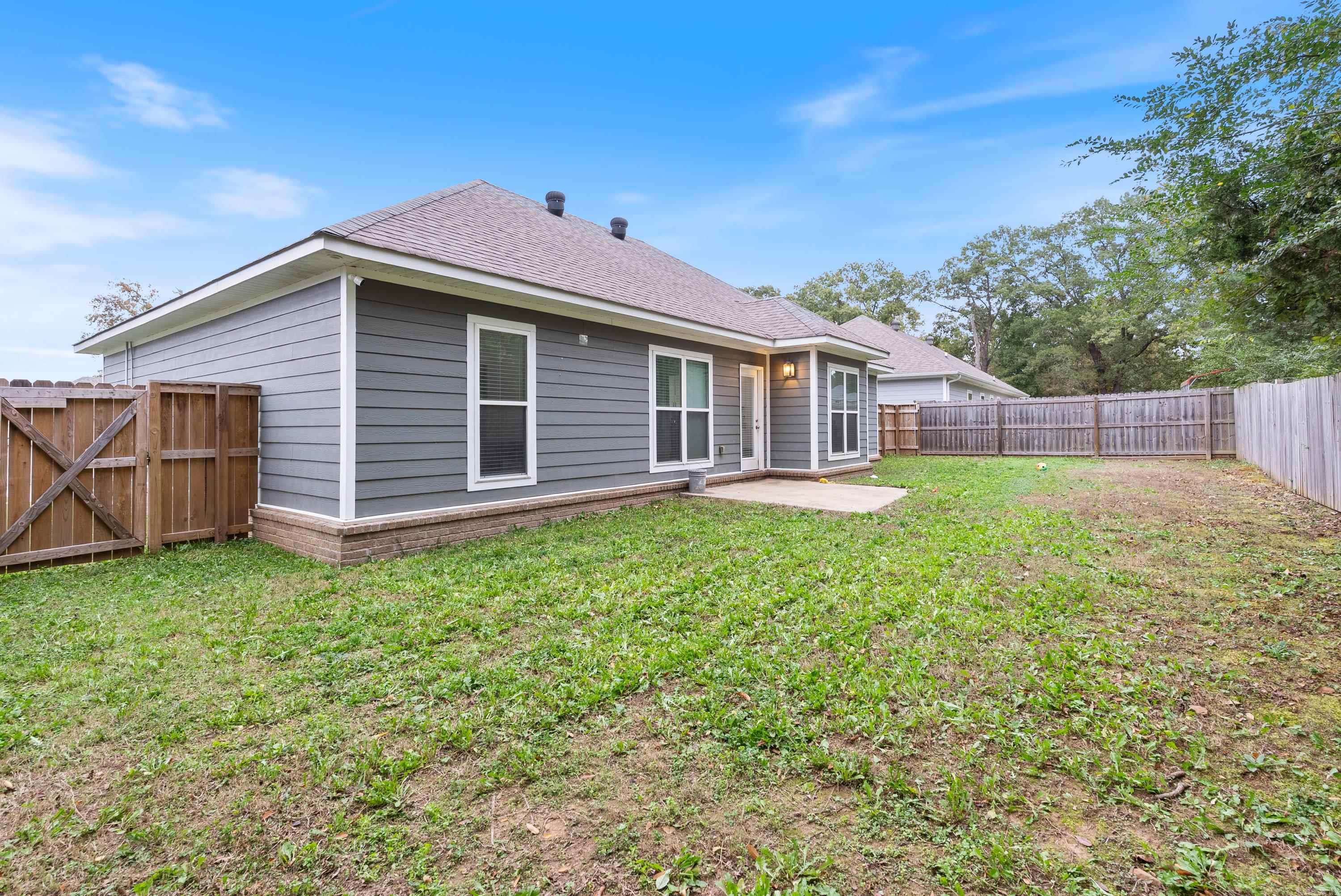 26 Canten  Greenbrier, AR