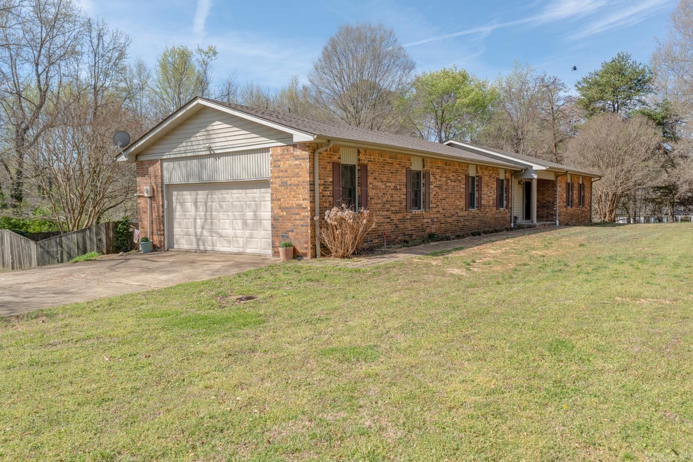 1505 Country Manor  Jonesboro, AR