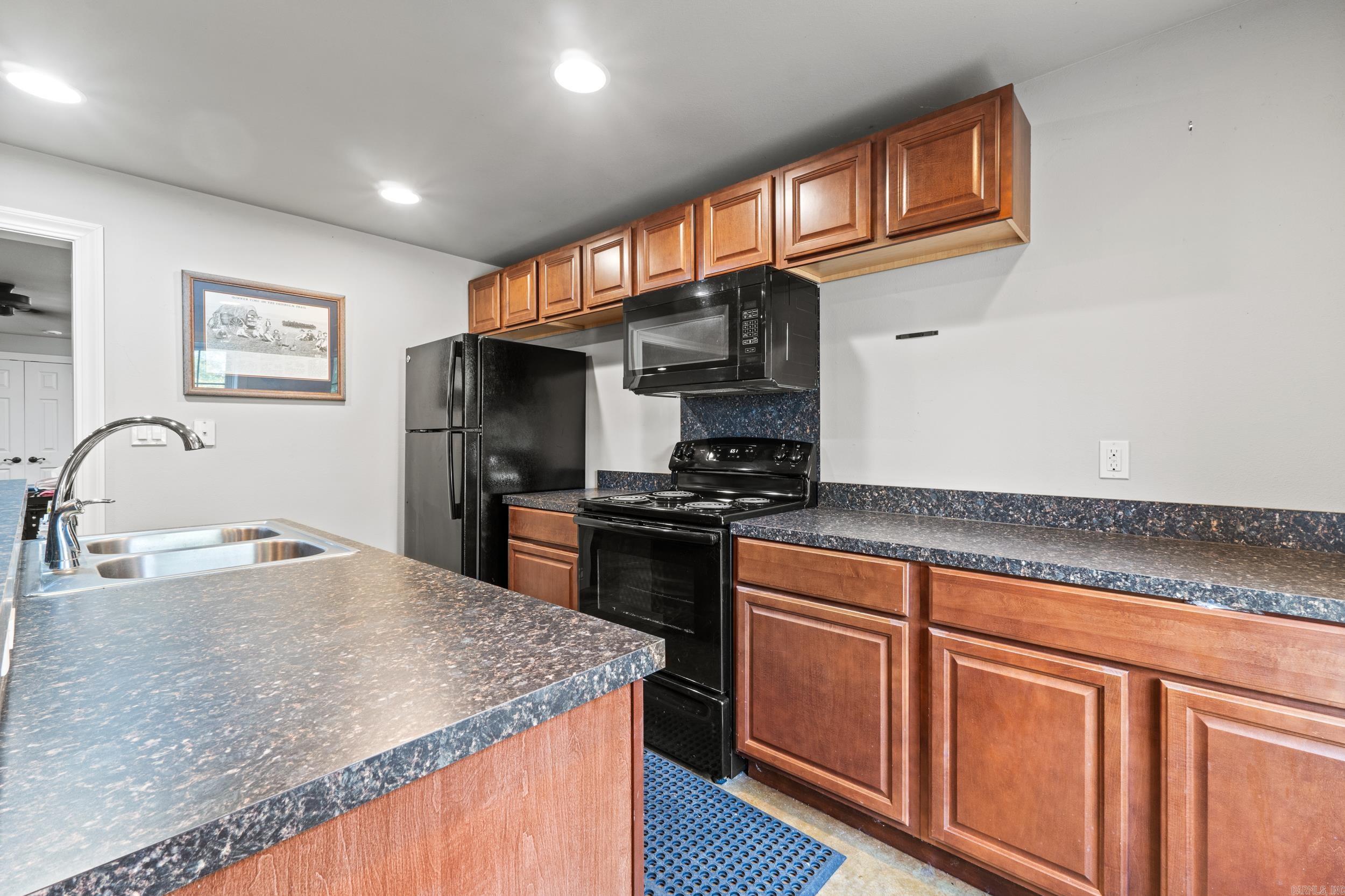 1919 Tudor Loop  Benton, AR