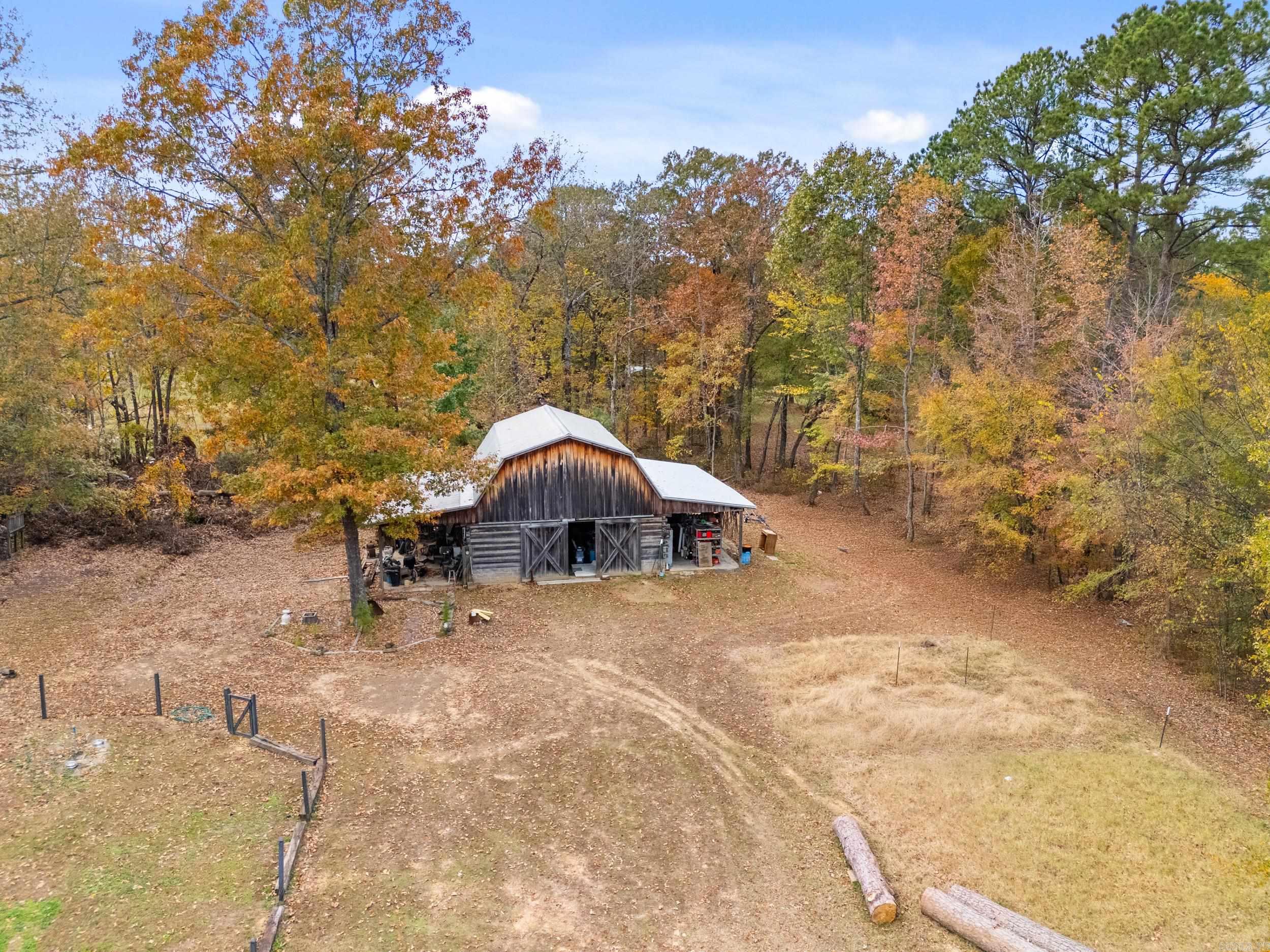1919 Tudor Loop  Benton, AR