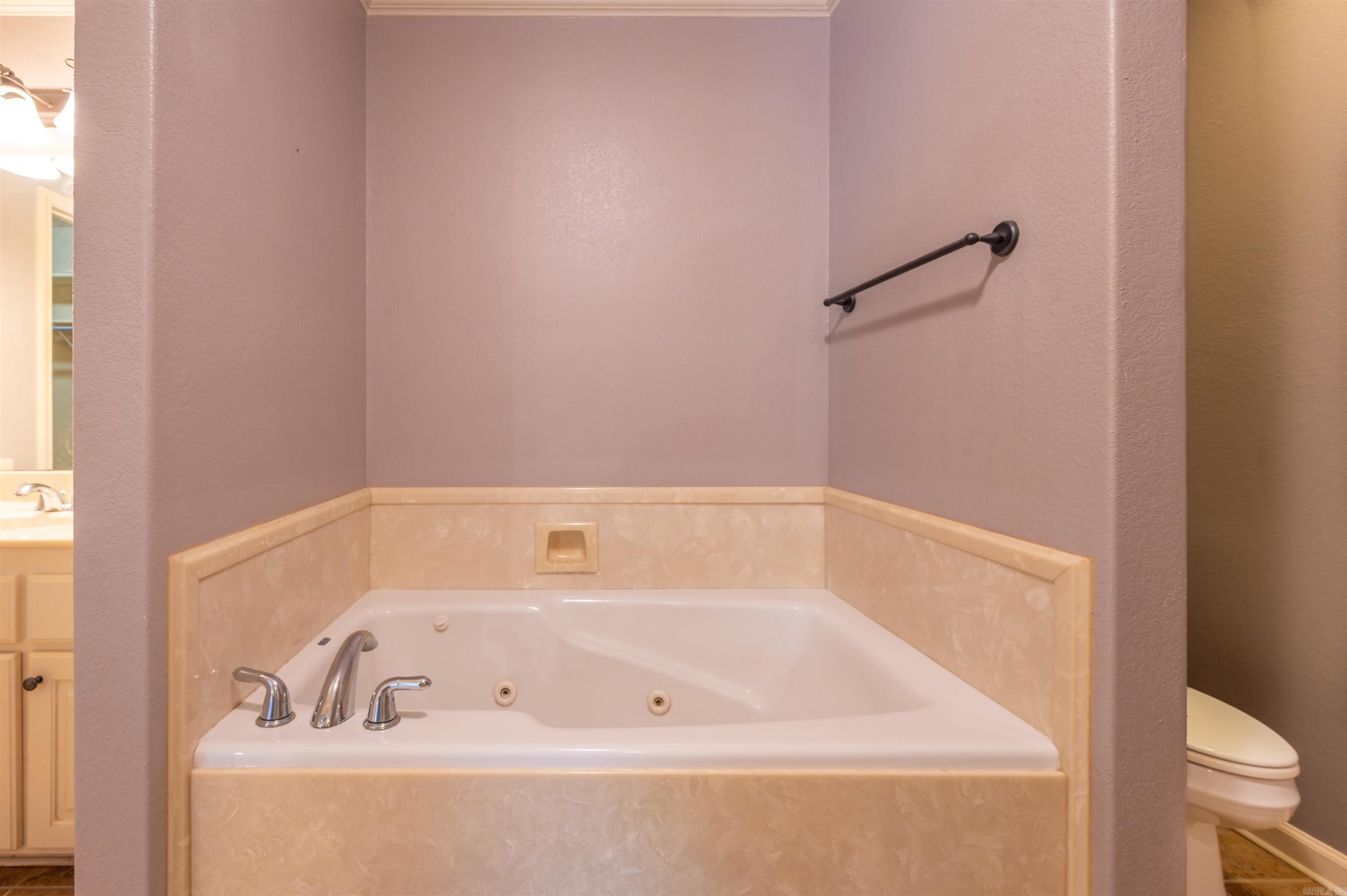 41 Lariat  Austin, AR