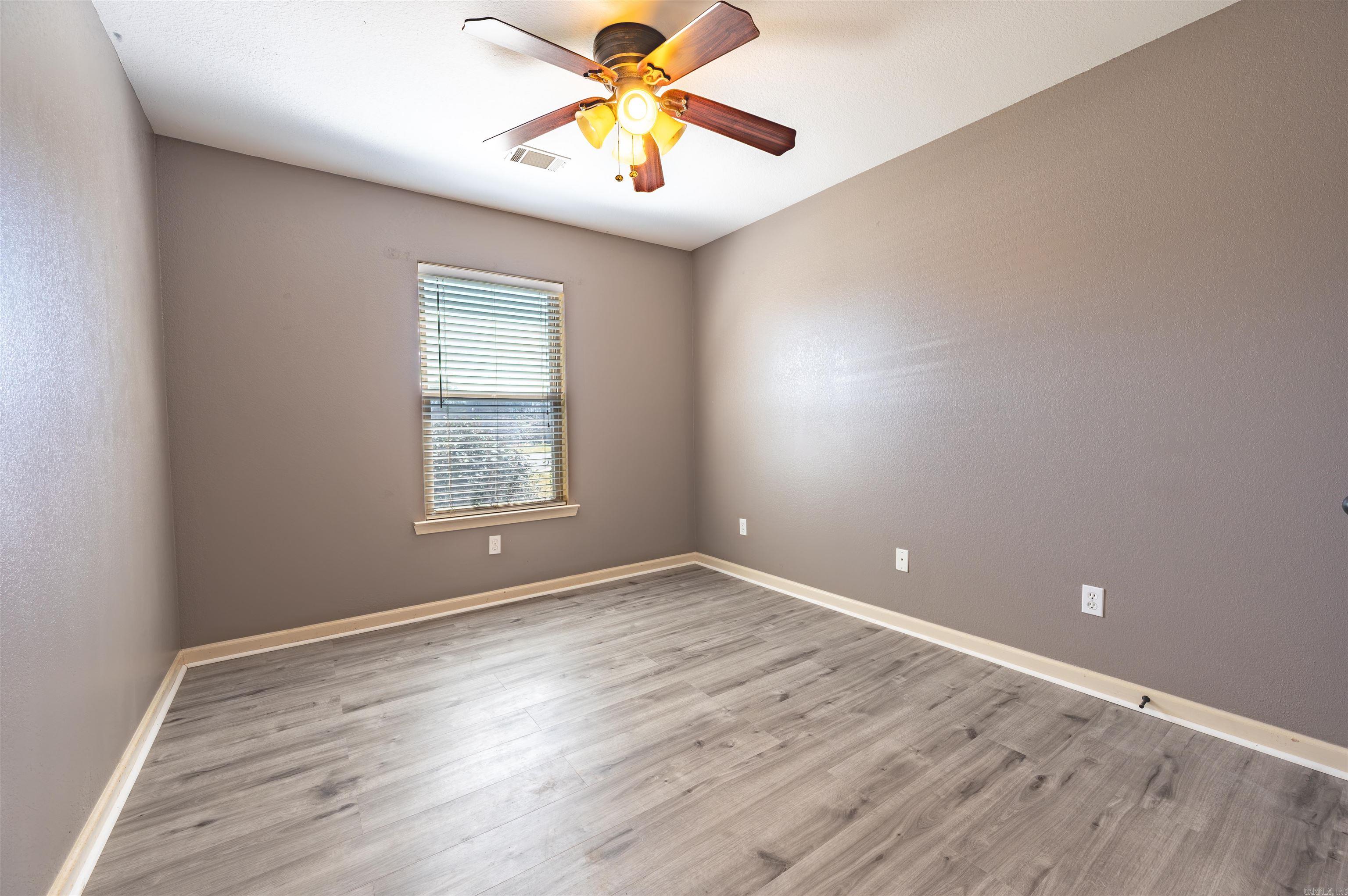 41 Lariat  Austin, AR