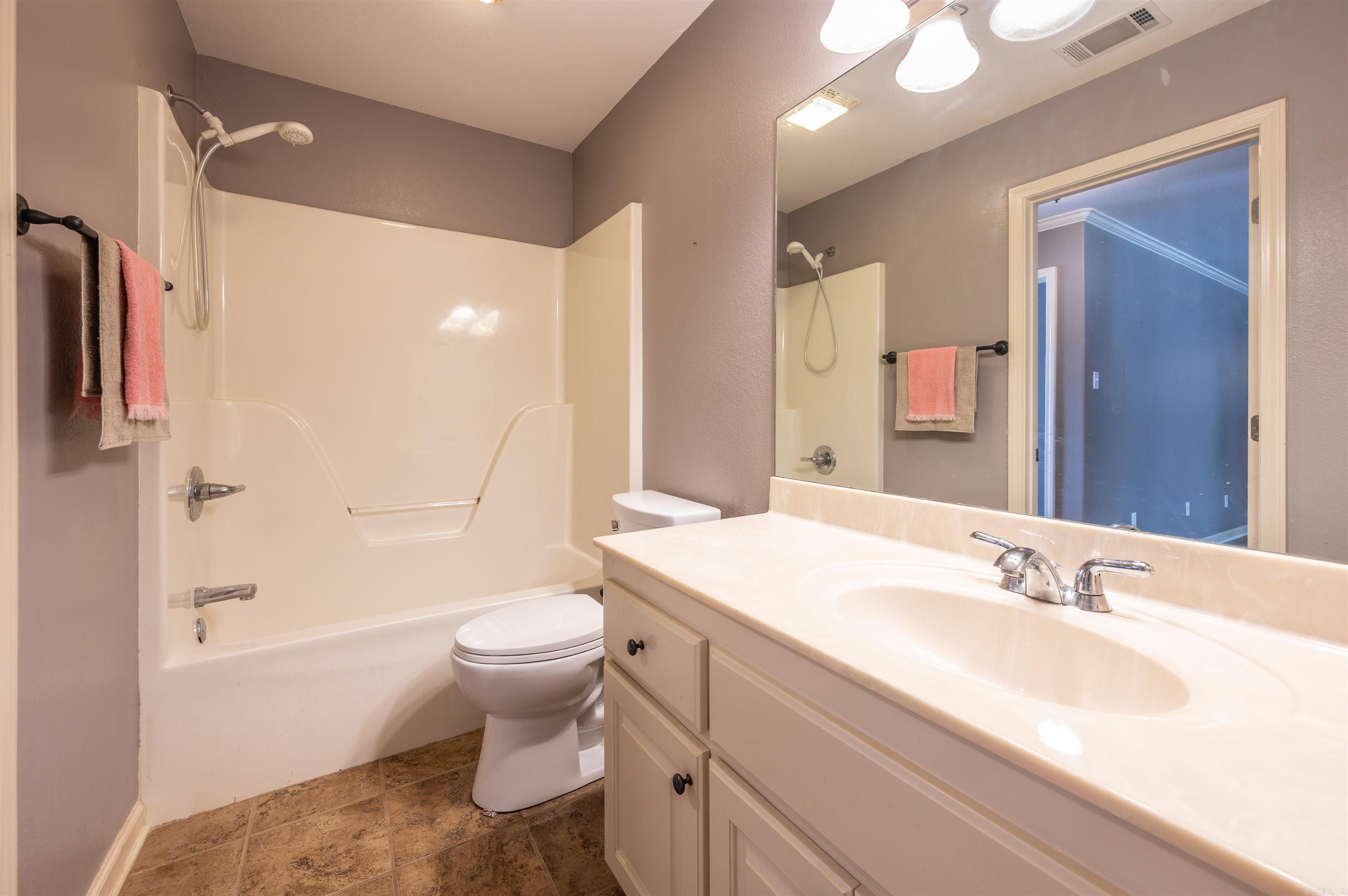 41 Lariat  Austin, AR