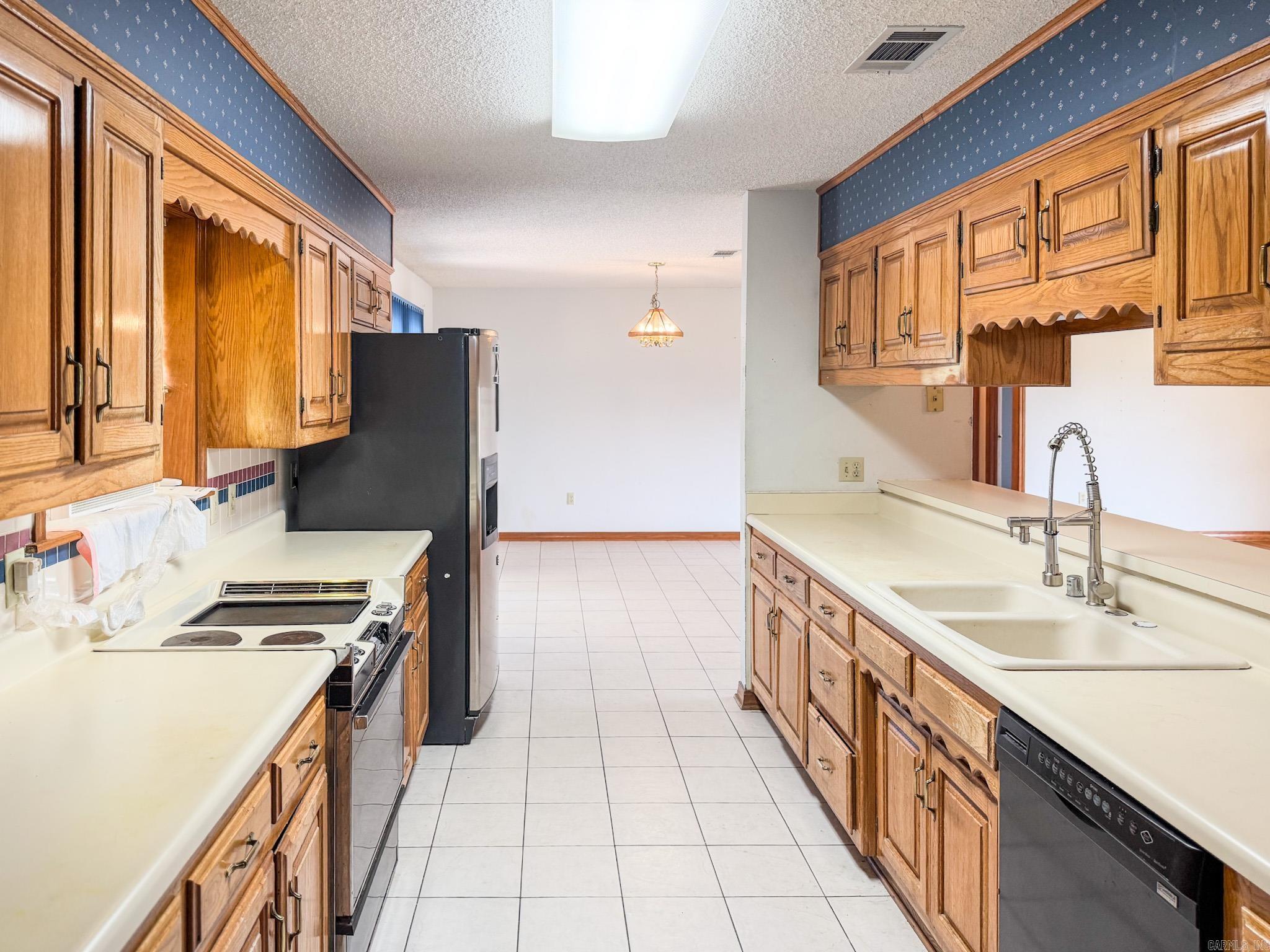 103 Twin Oaks  Arkadelphia, AR