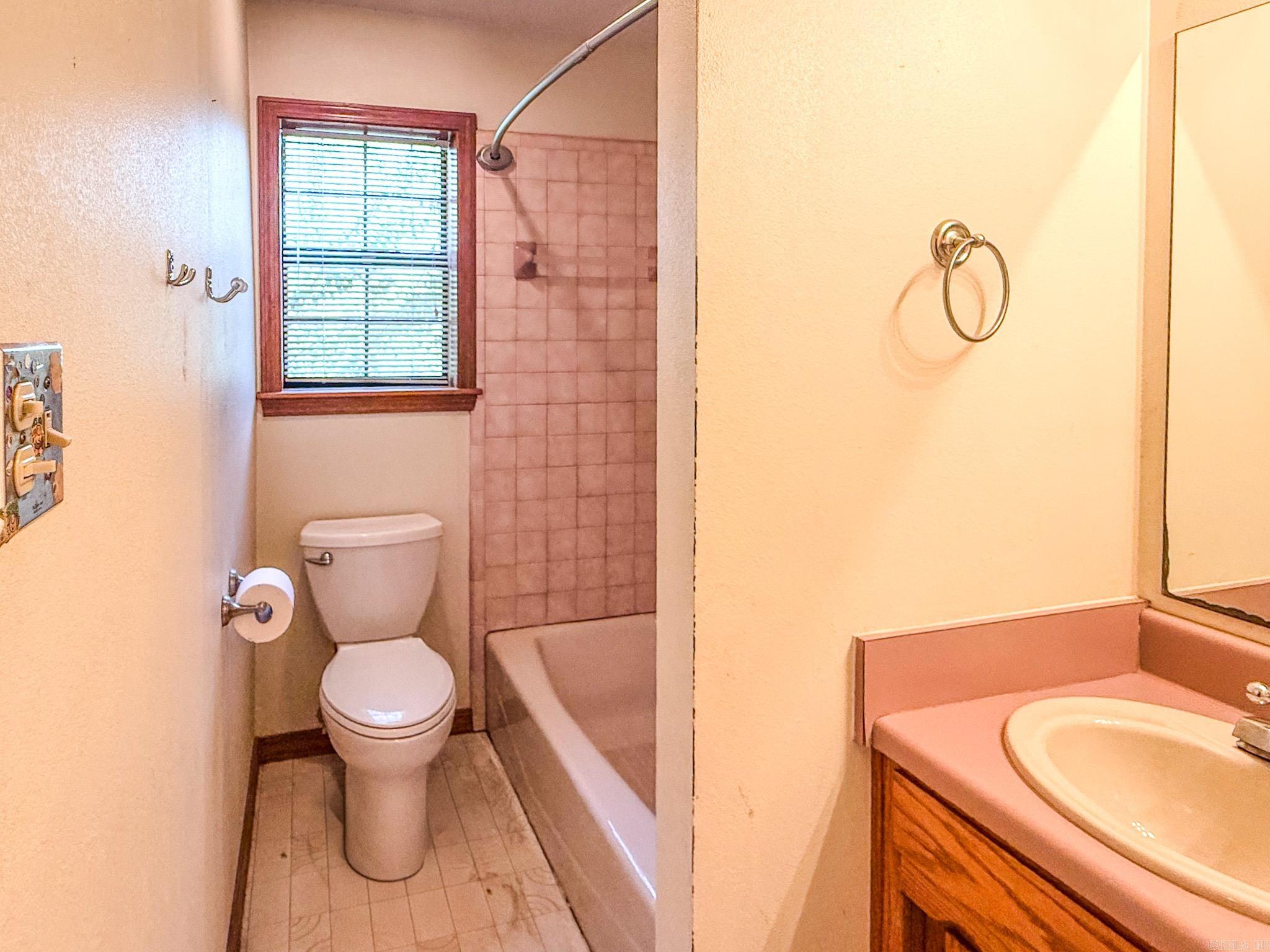 103 Twin Oaks  Arkadelphia, AR