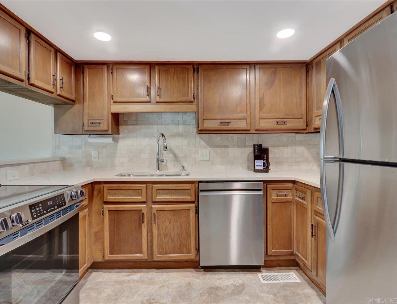 105 Long Island Bay  Hot Springs, AR