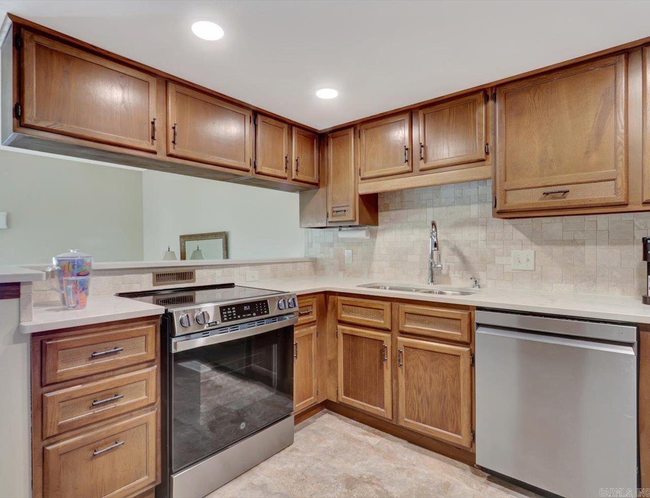 105 Long Island Bay  Hot Springs, AR