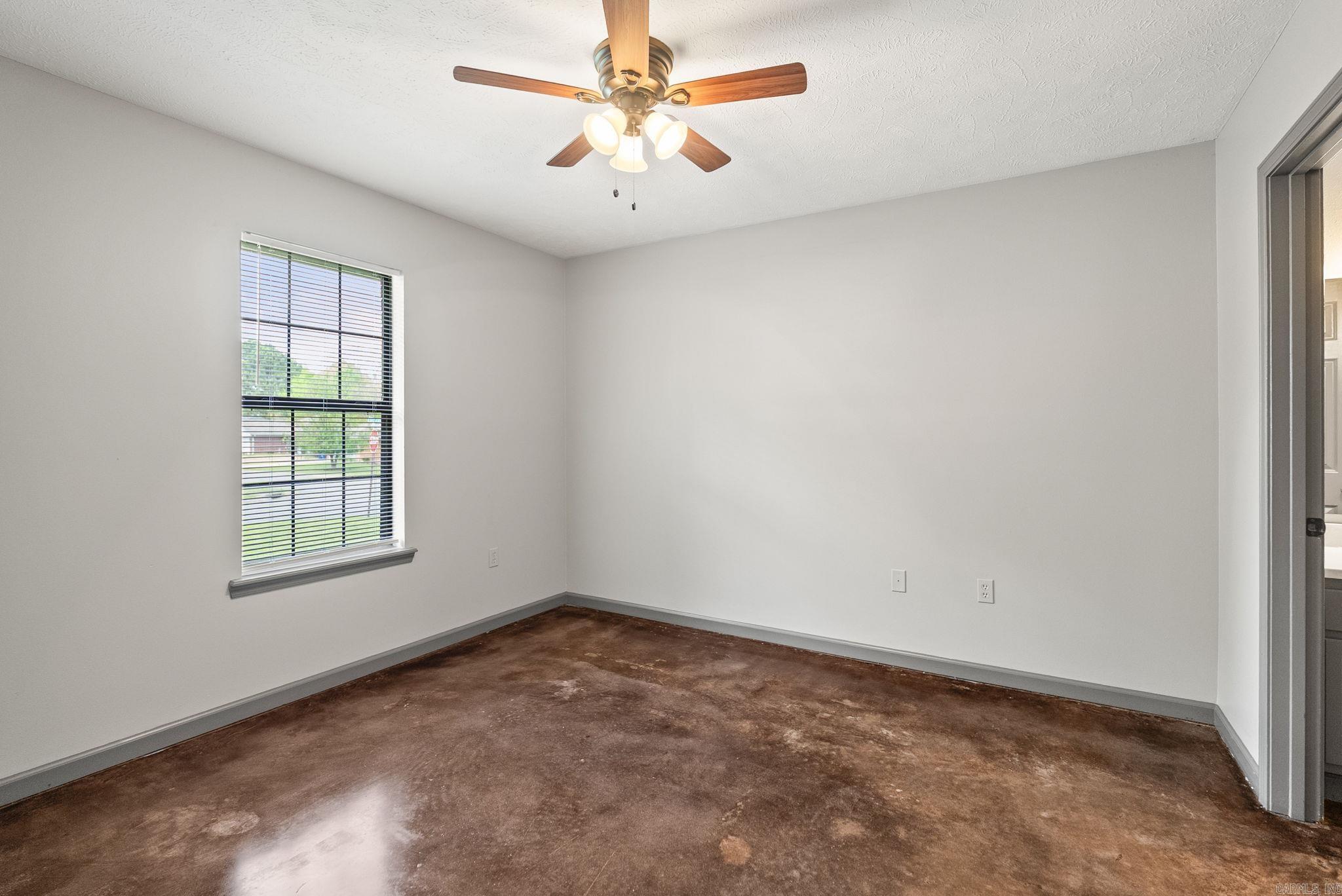 1720 Ozark Conway, AR 72034