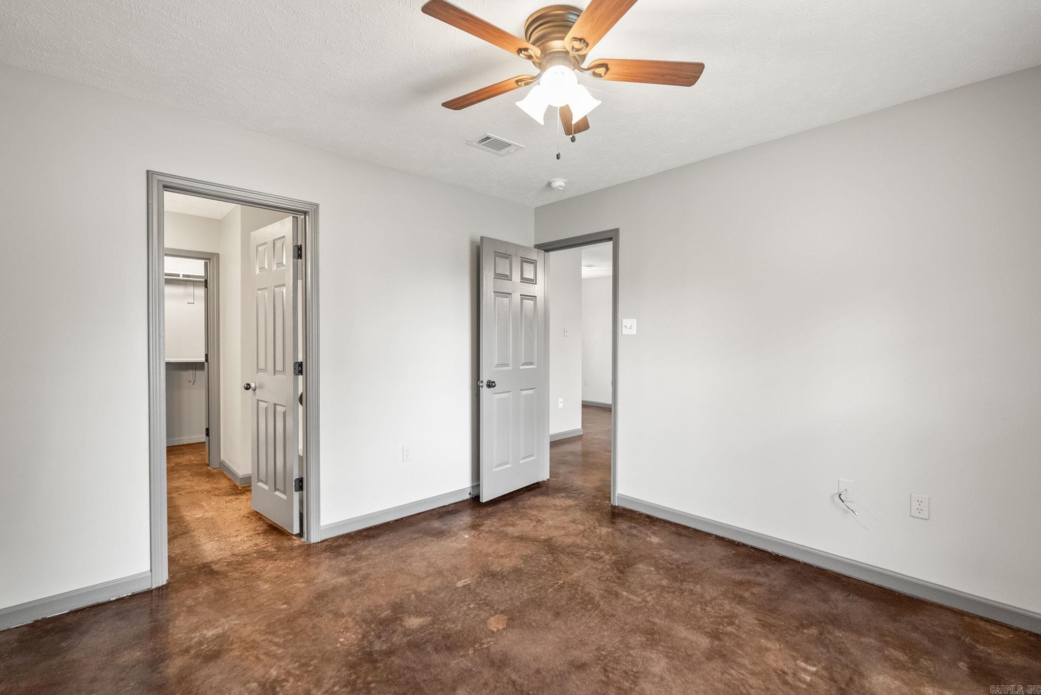 1720 Ozark Conway, AR 72034