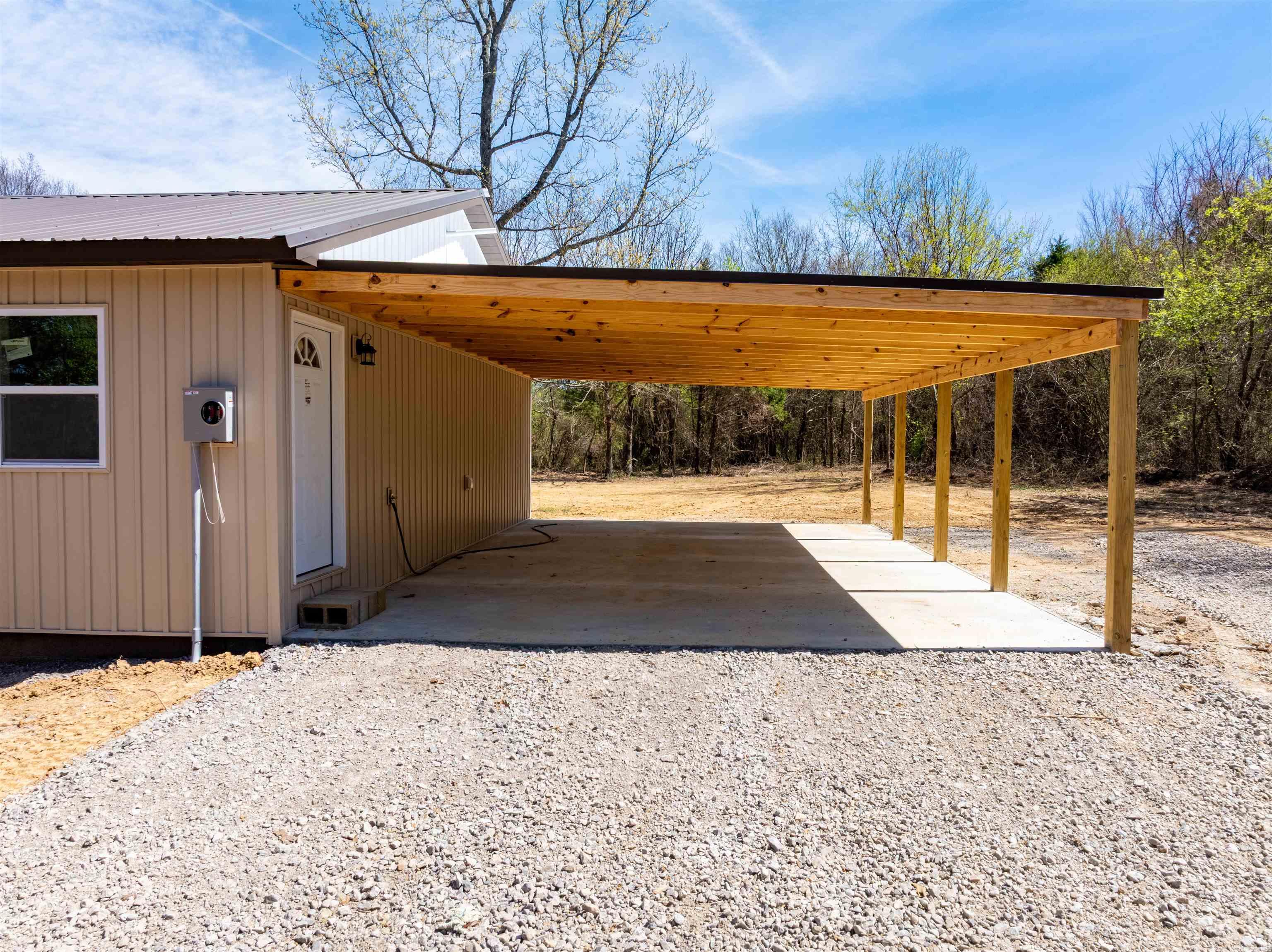 31 Redneck Ln  Pleasant Plains, AR