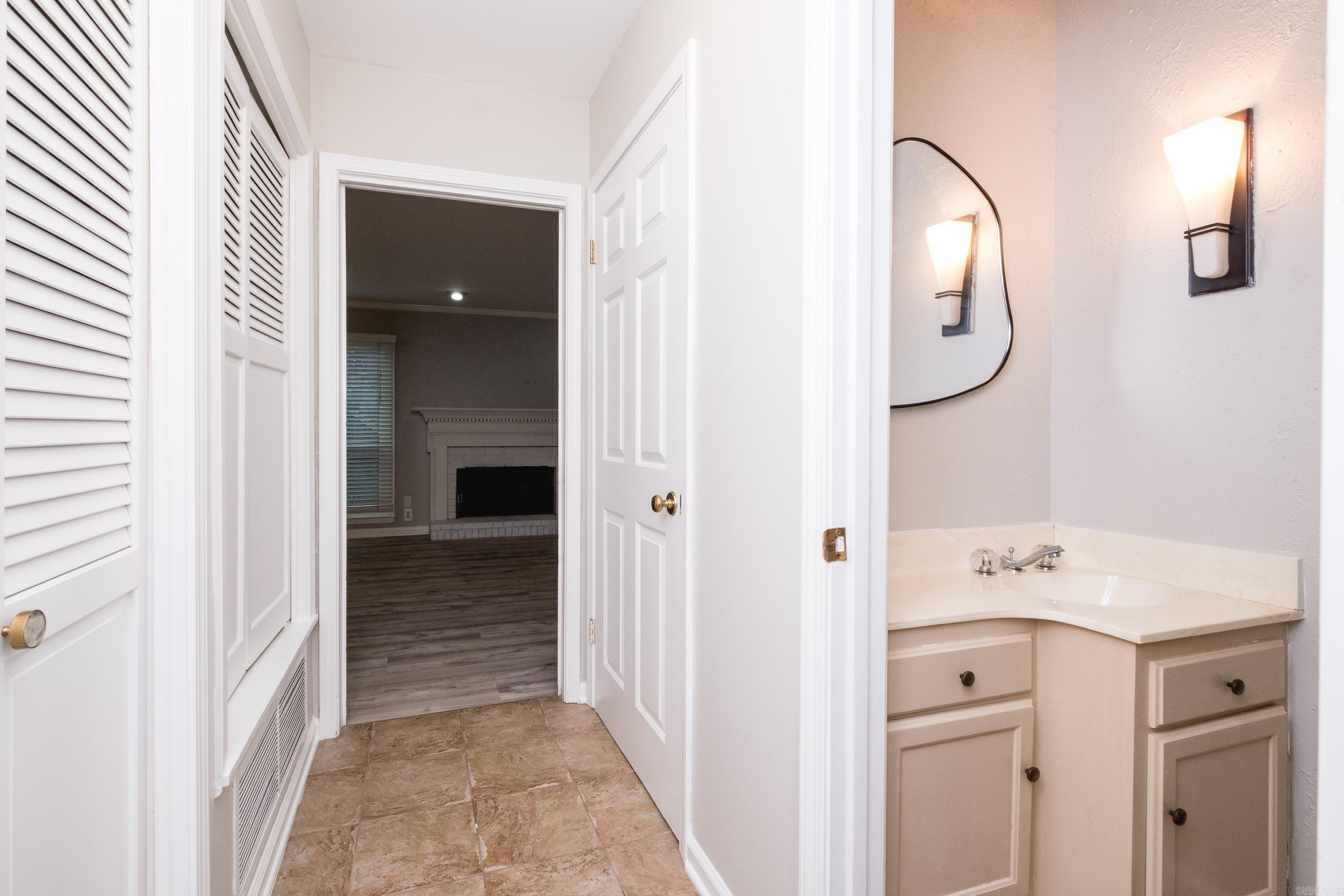 2805 Foxcroft #1003  Little Rock, AR