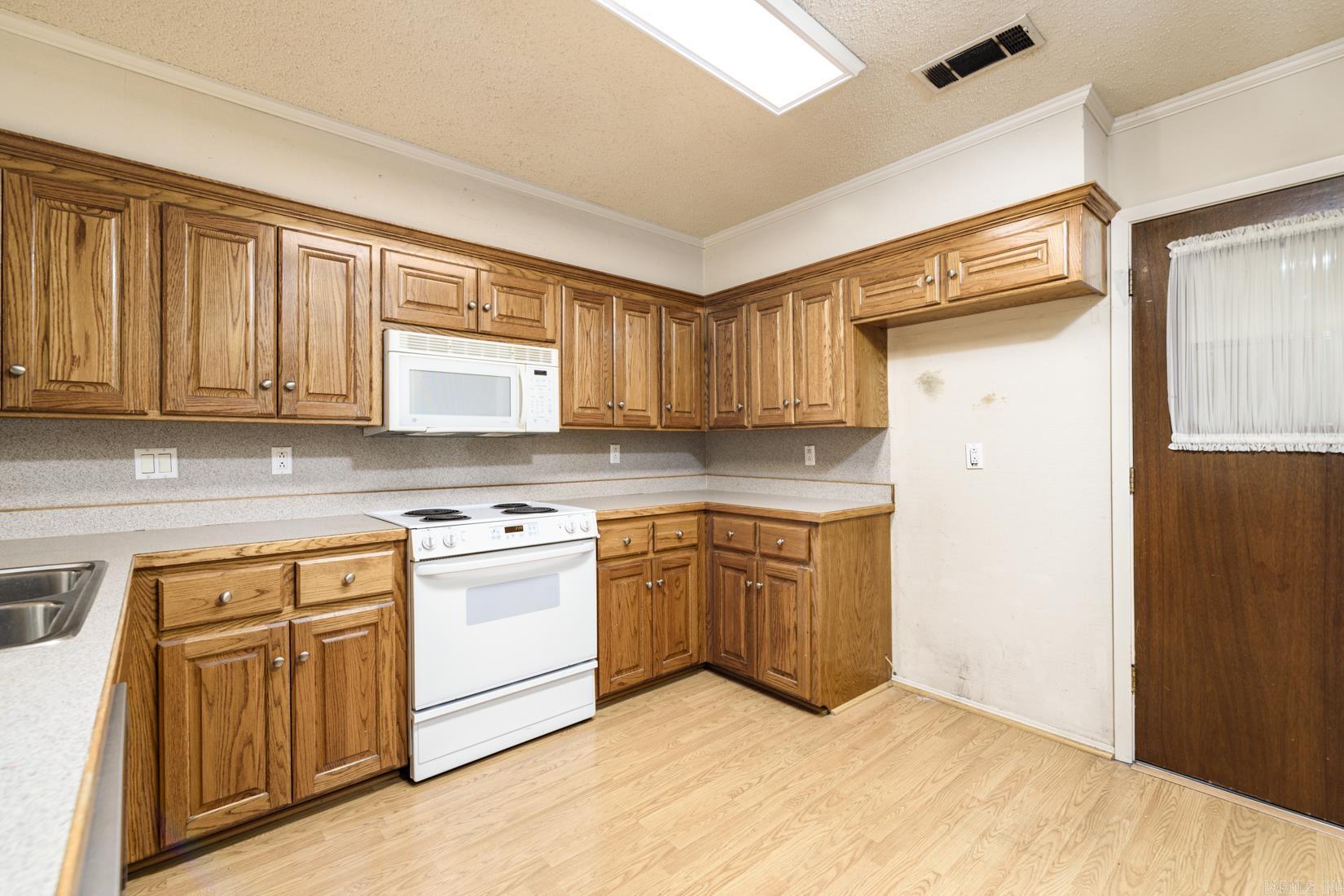 11922 Pleasant Tree  Little Rock, AR