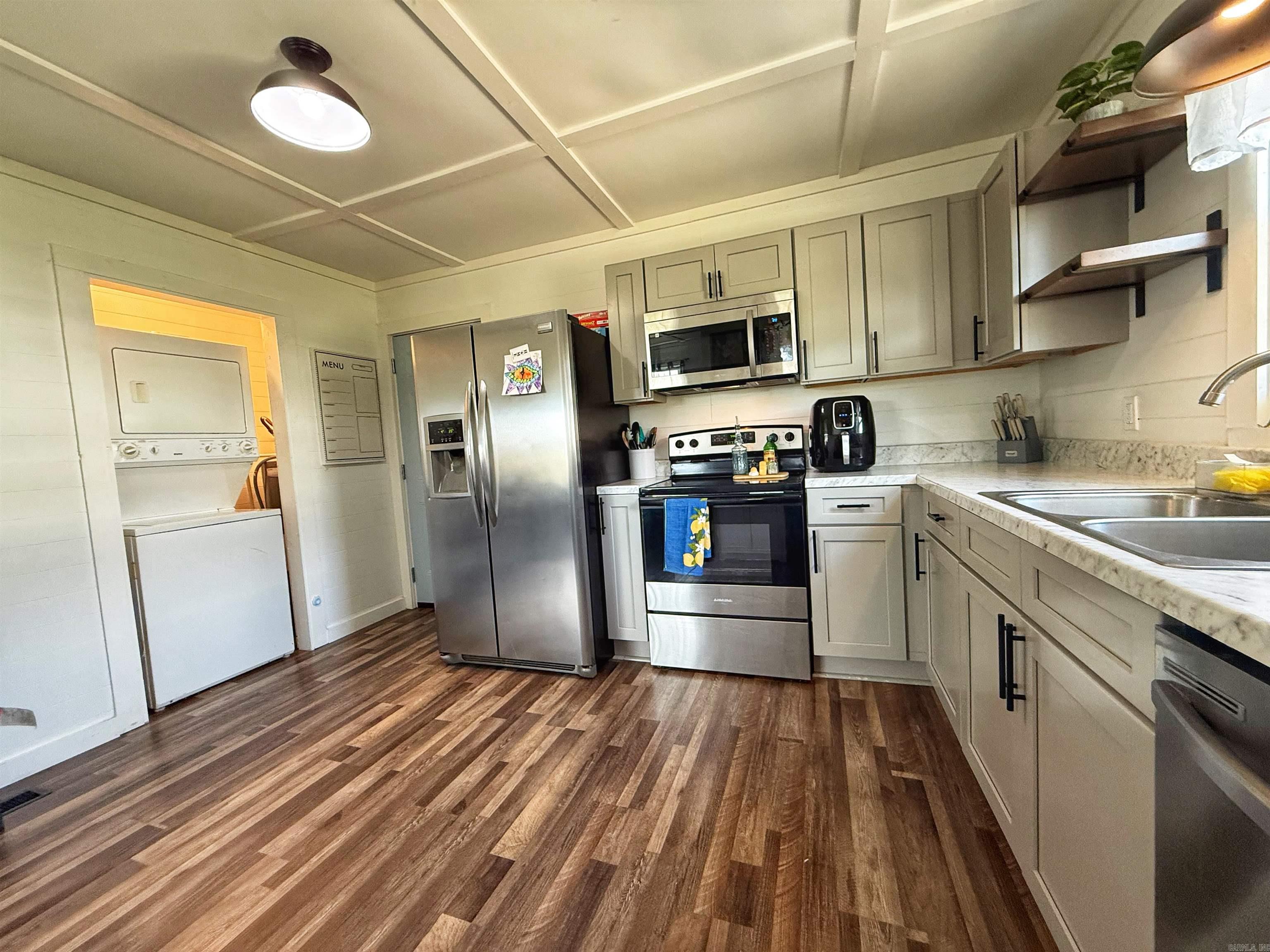 814 Heber Springs  Batesville, AR