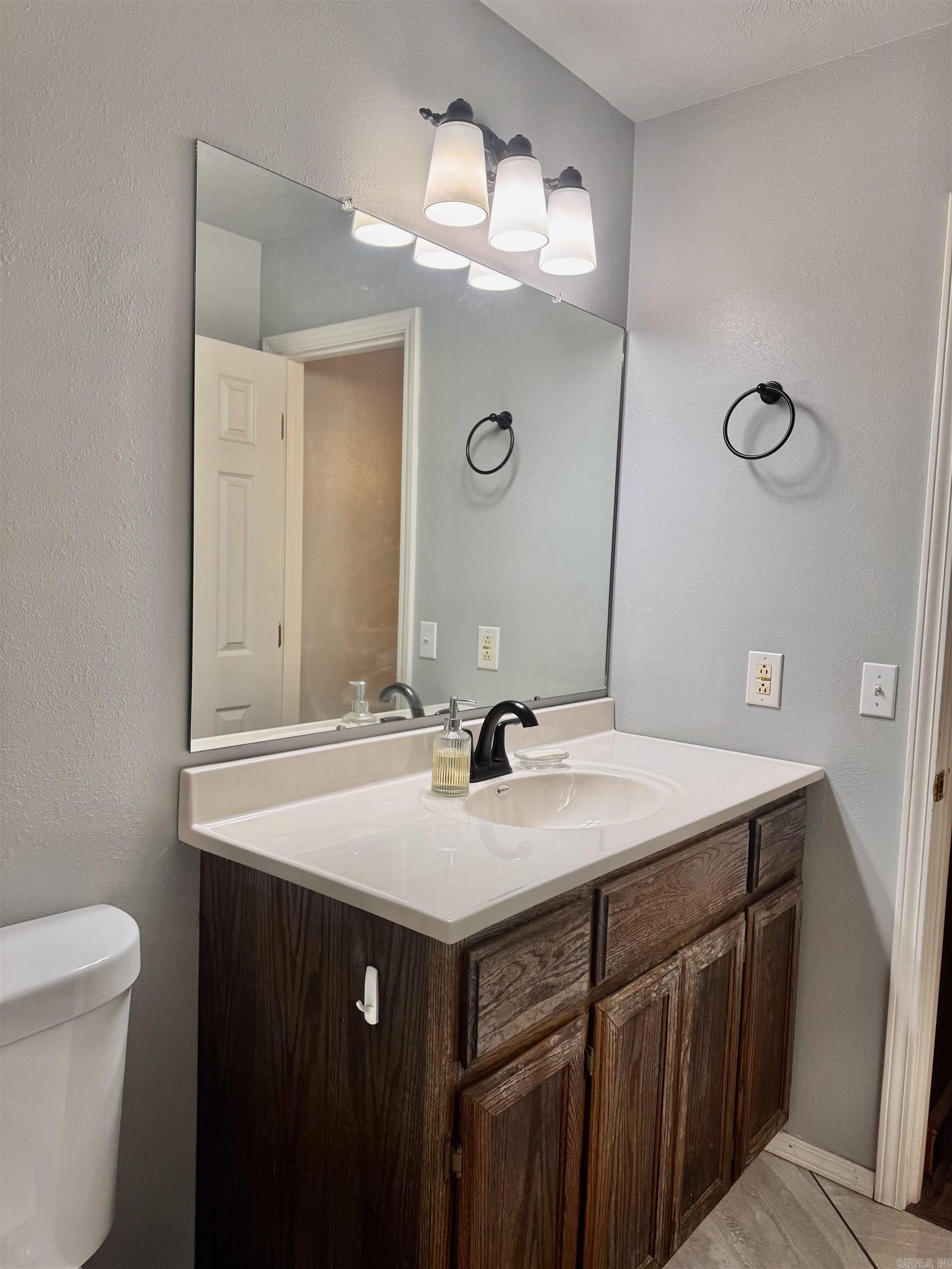 1227 W 74  Marshall, AR