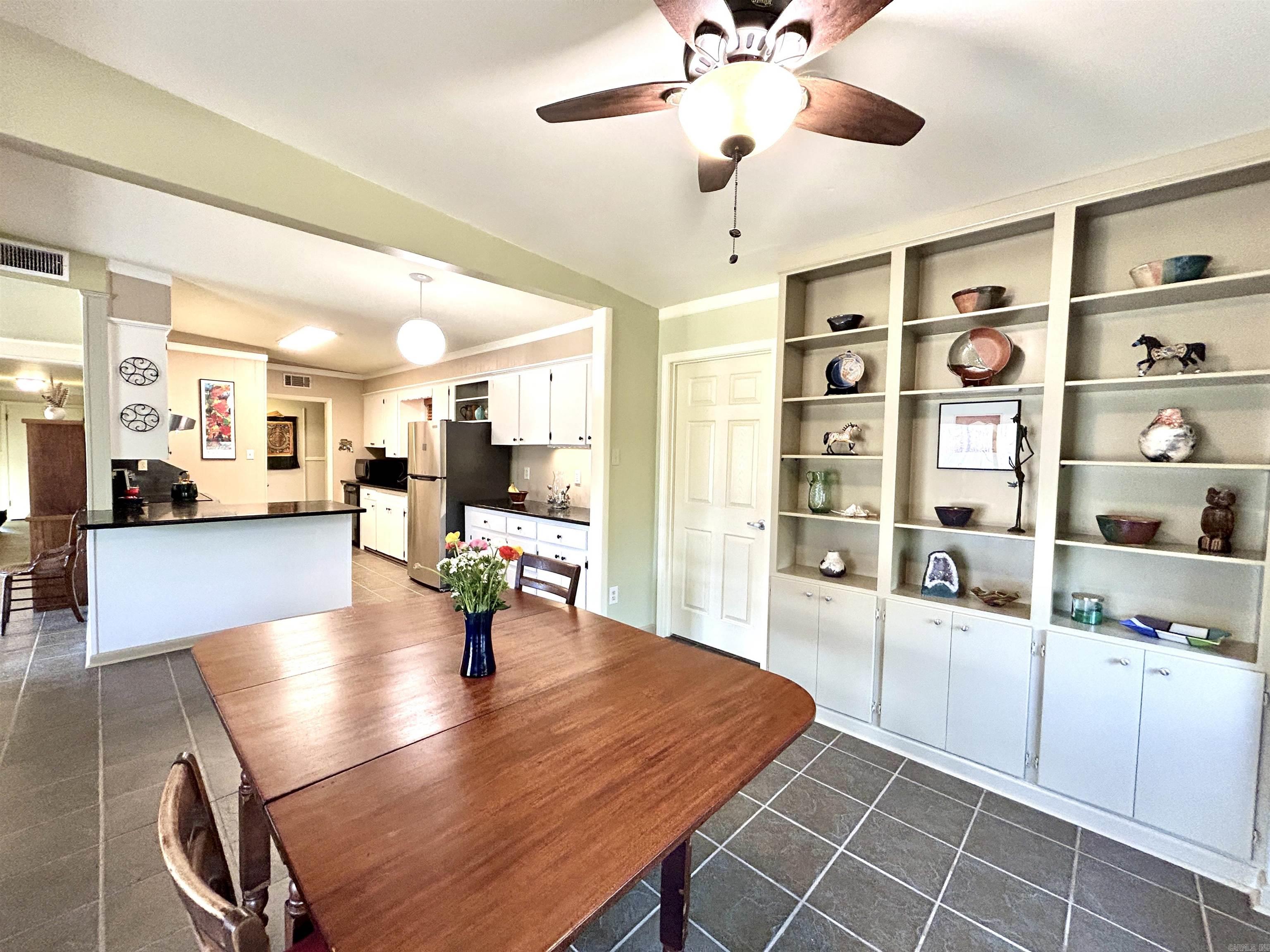 8203 OLIVE HILL  Mabelvale, AR