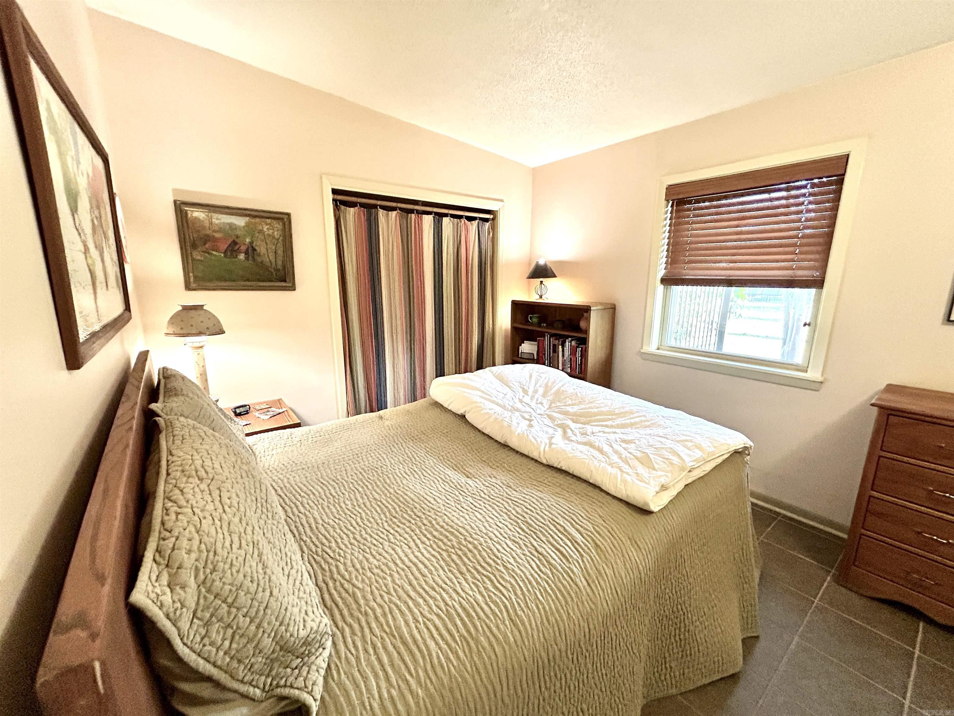 8203 OLIVE HILL  Mabelvale, AR