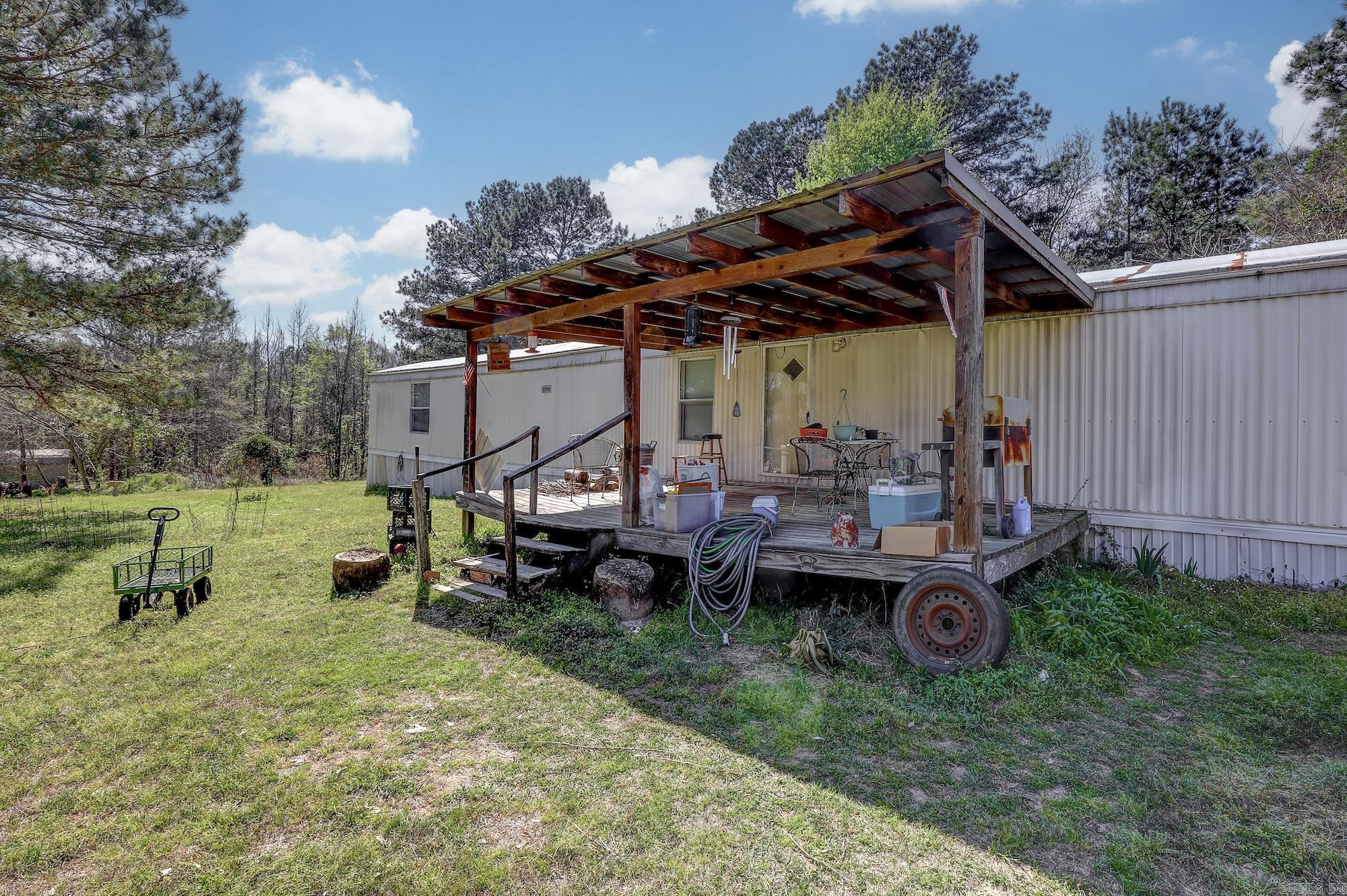 40 Private Road 1011  Texarkana, AR