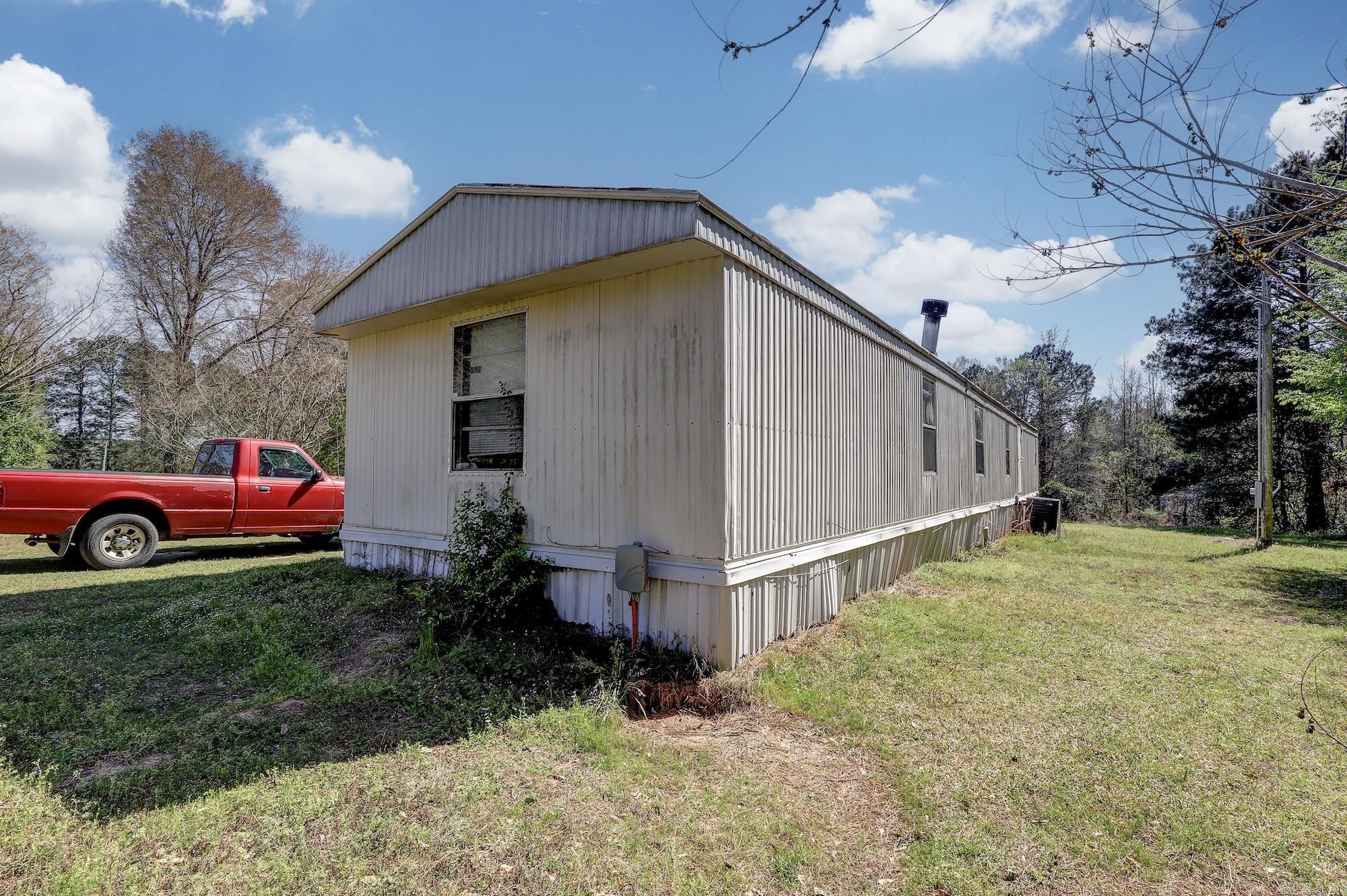 40 Private Road 1011  Texarkana, AR