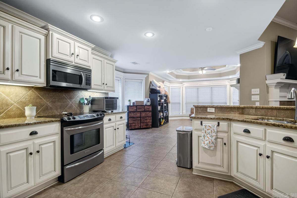 120 Majestic  Maumelle, AR