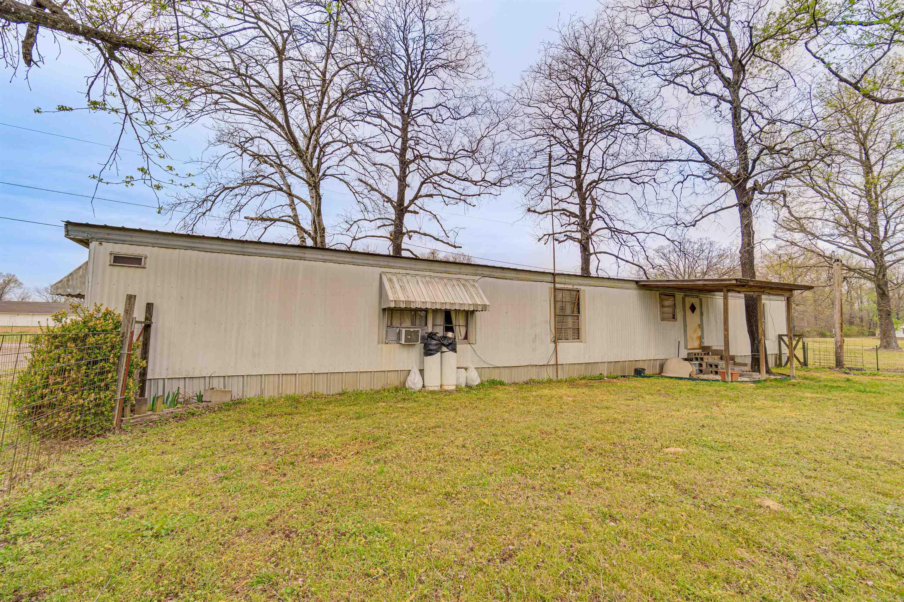 24 Barker Rd  Morrilton, AR