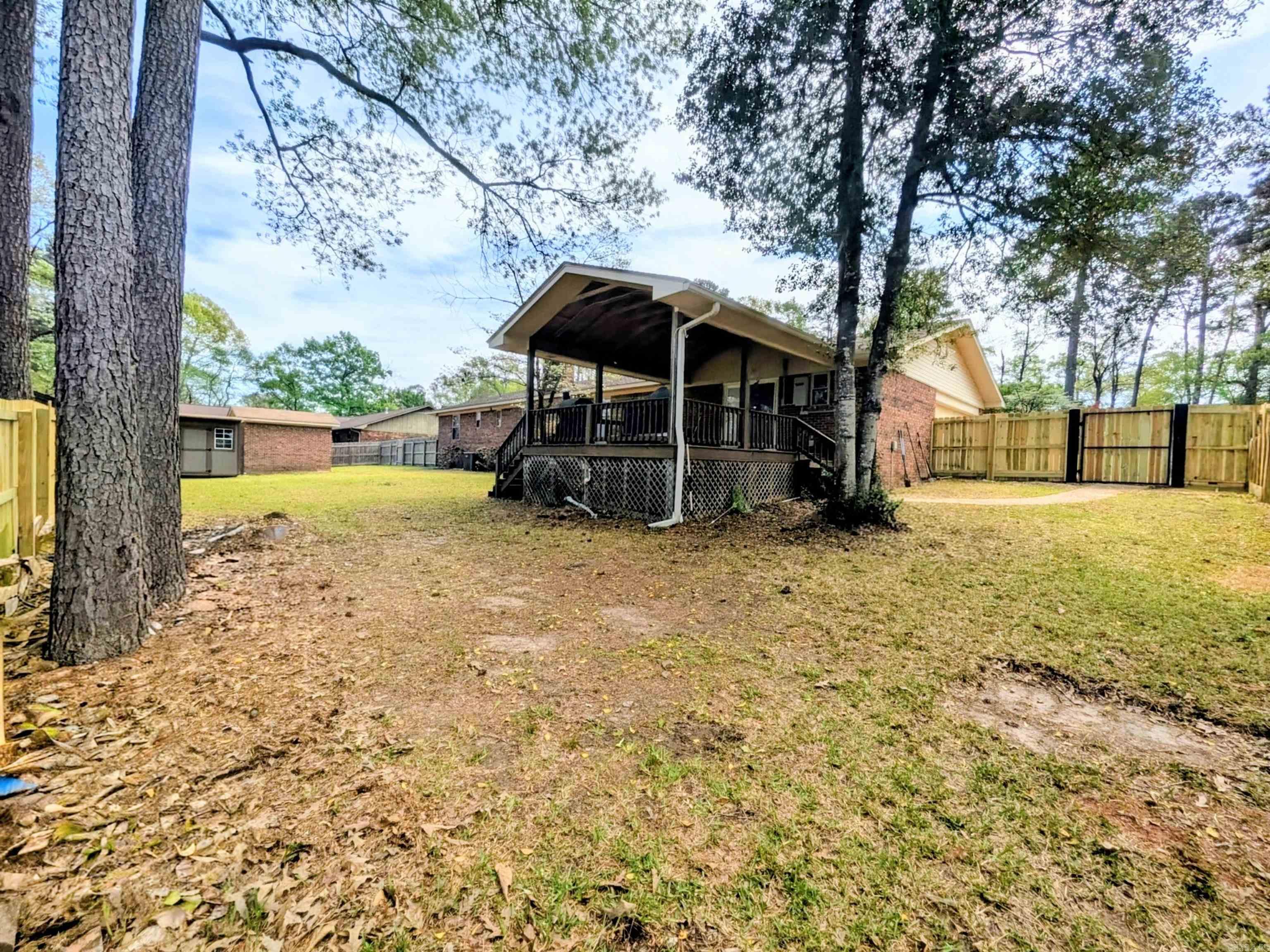 1098 Quapaw  Camden, AR