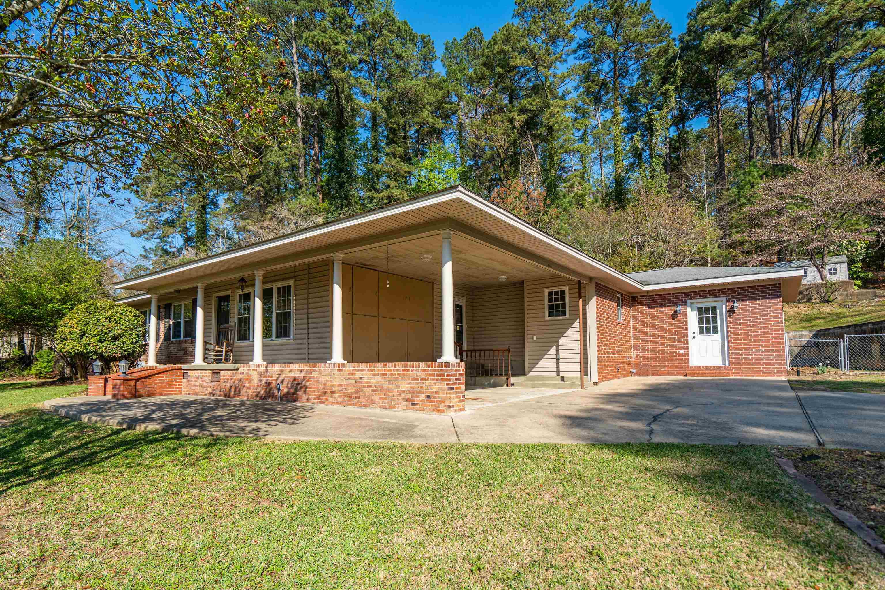 636 Carter  Arkadelphia, AR