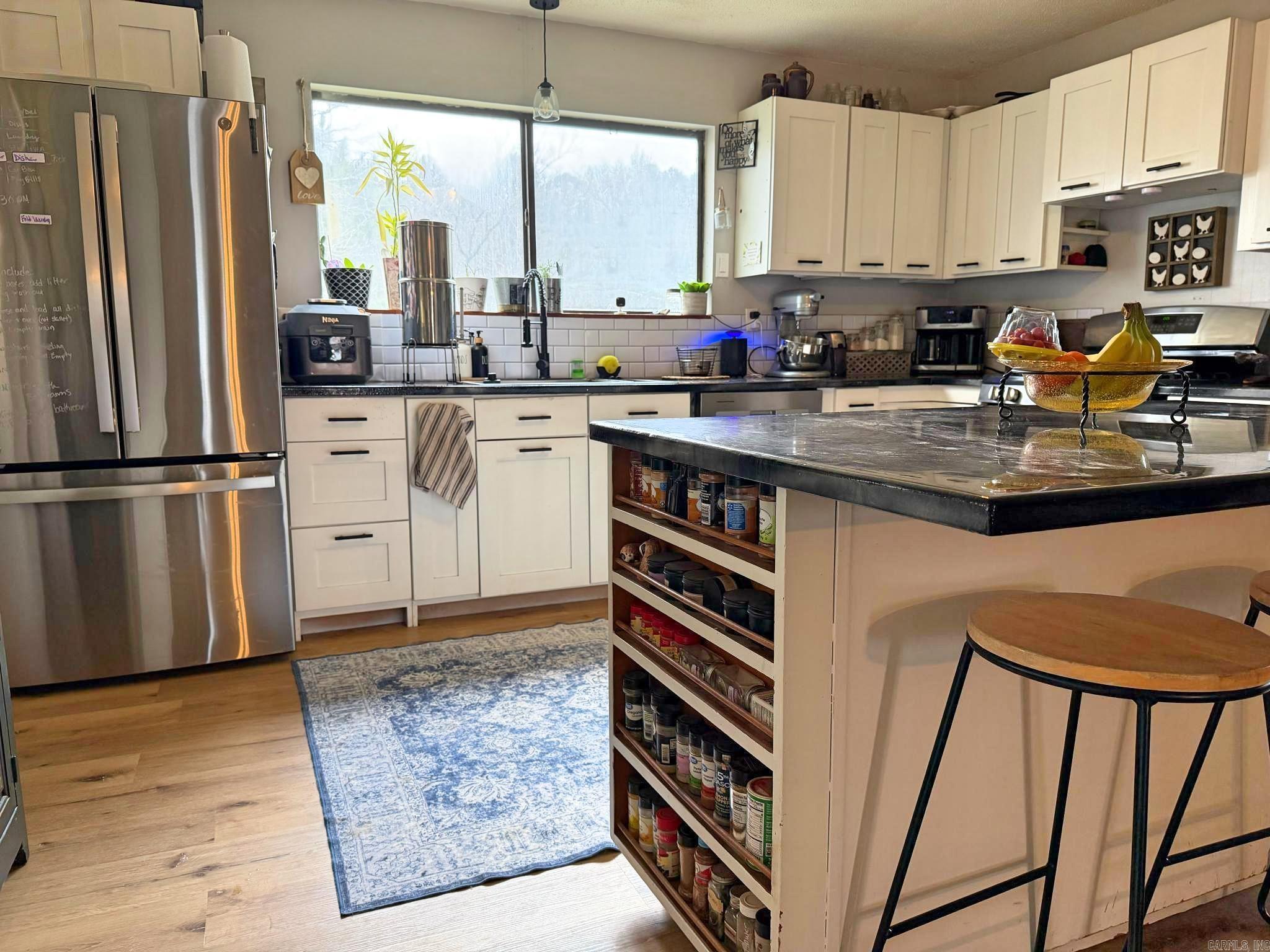 6233 Sunny Fox Rd Mountain View, AR 72560