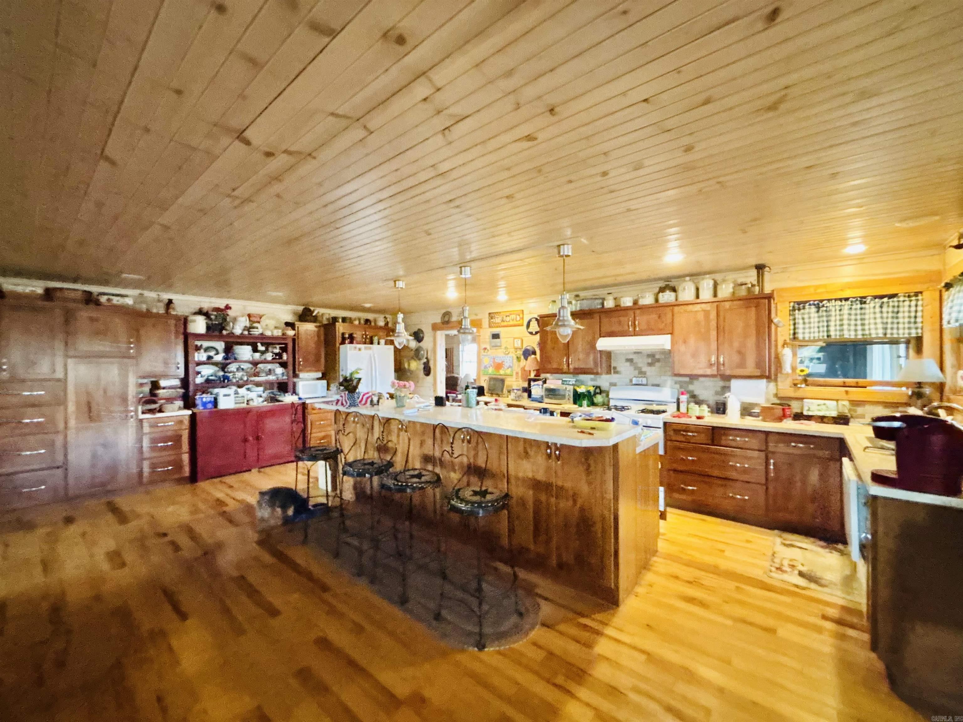 1915 Ridge  Mountain View, AR