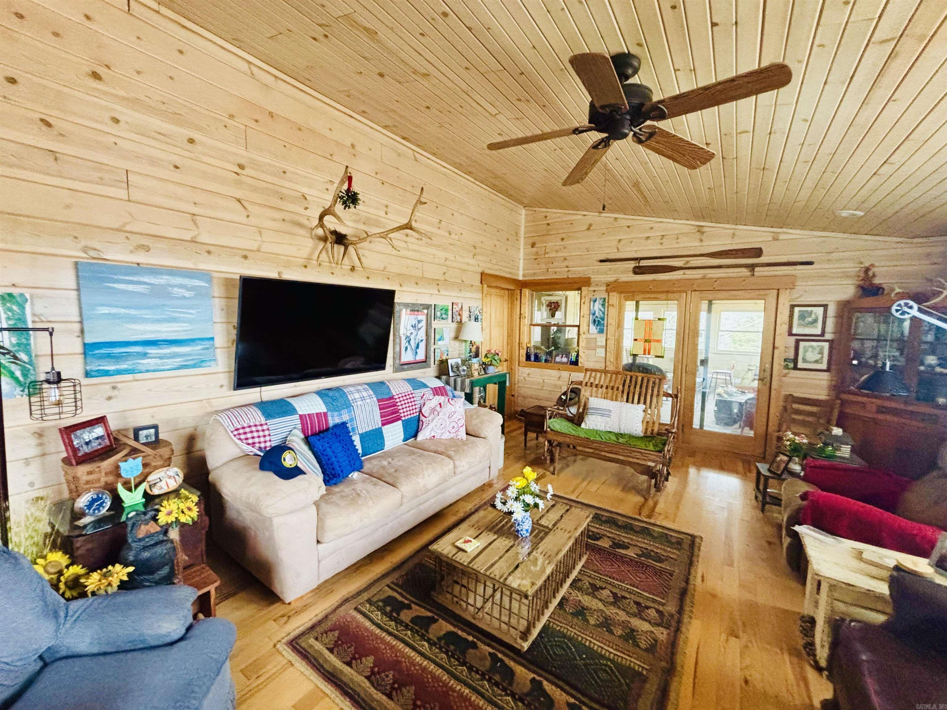 1915 Ridge  Mountain View, AR