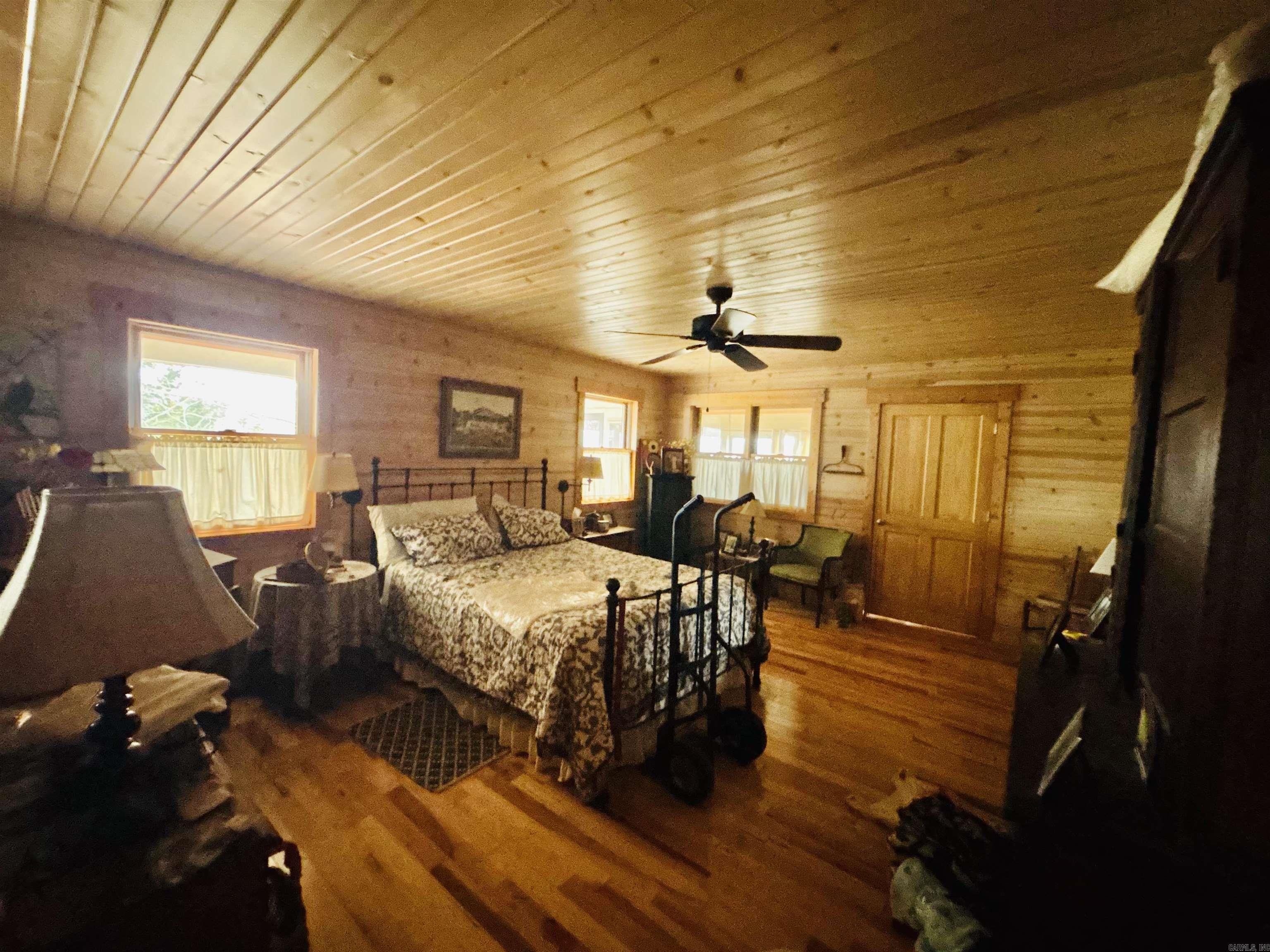 1915 Ridge  Mountain View, AR