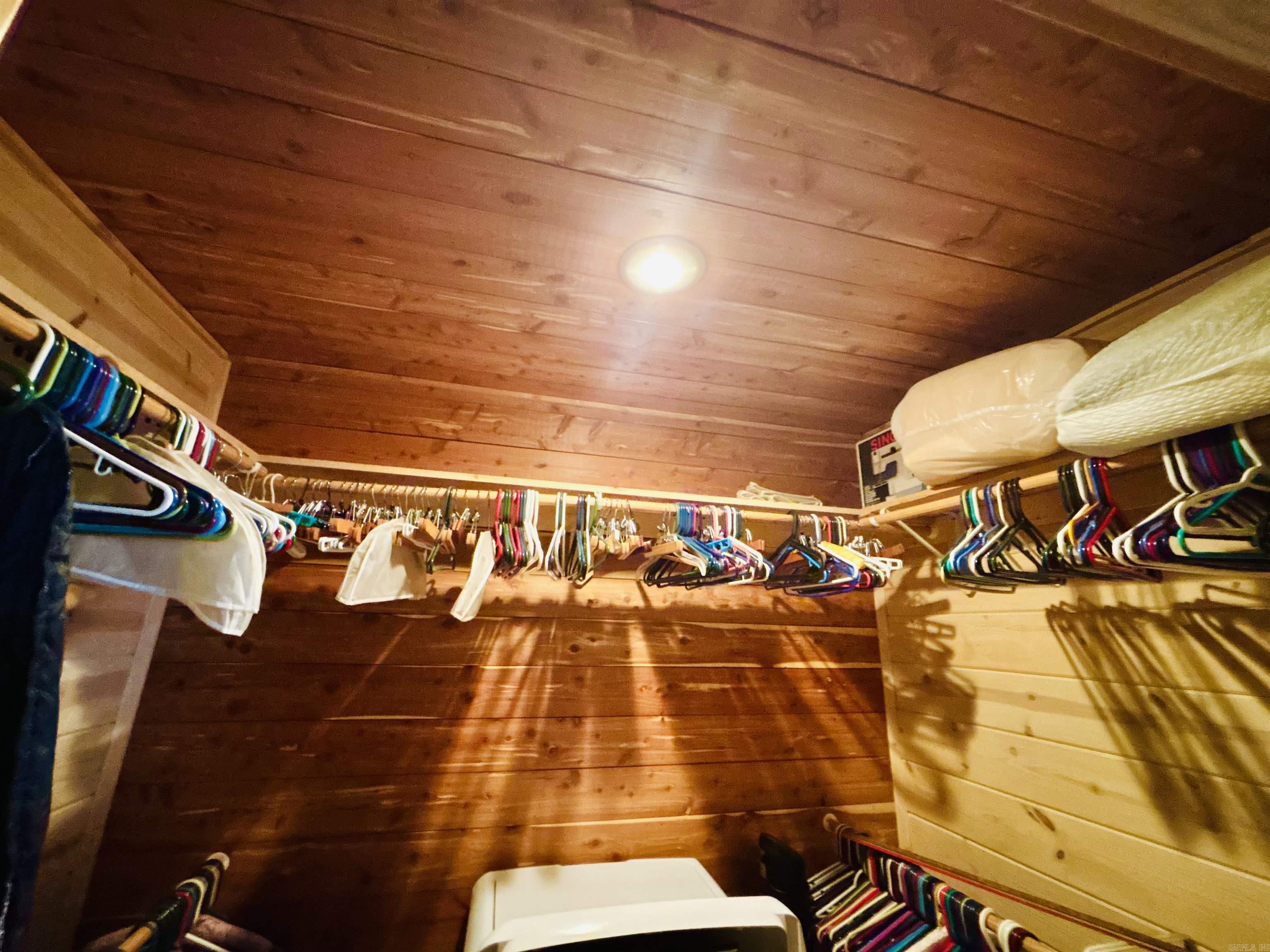 1915 Ridge  Mountain View, AR