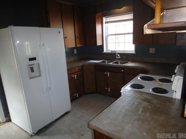 826 Dill  Newport, AR