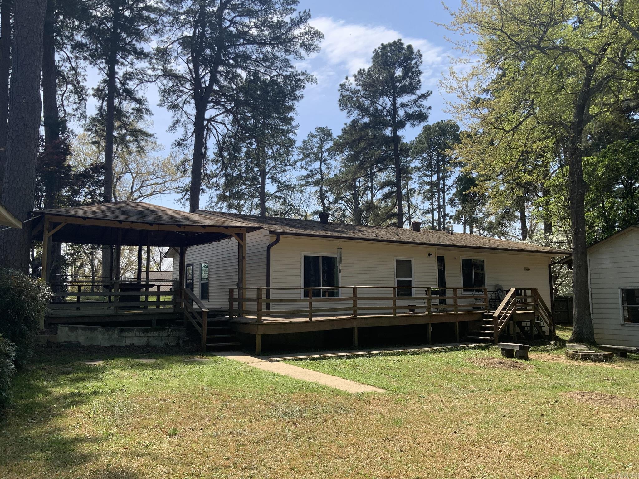 1120 Lakeshore Drive  Hot Springs, AR