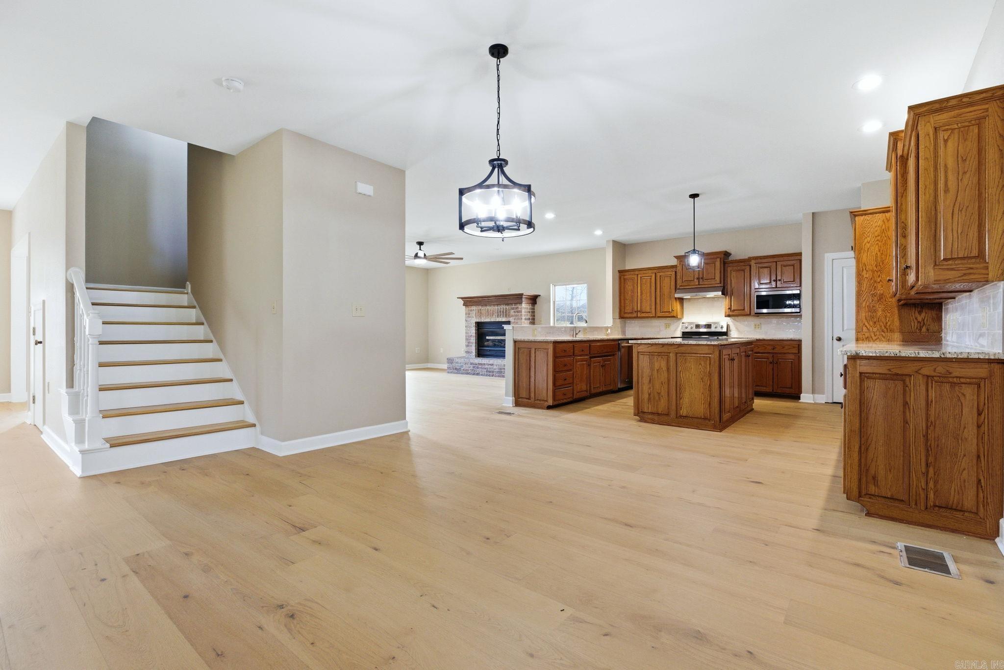 1219 WAR EAGLE  Alexander, AR