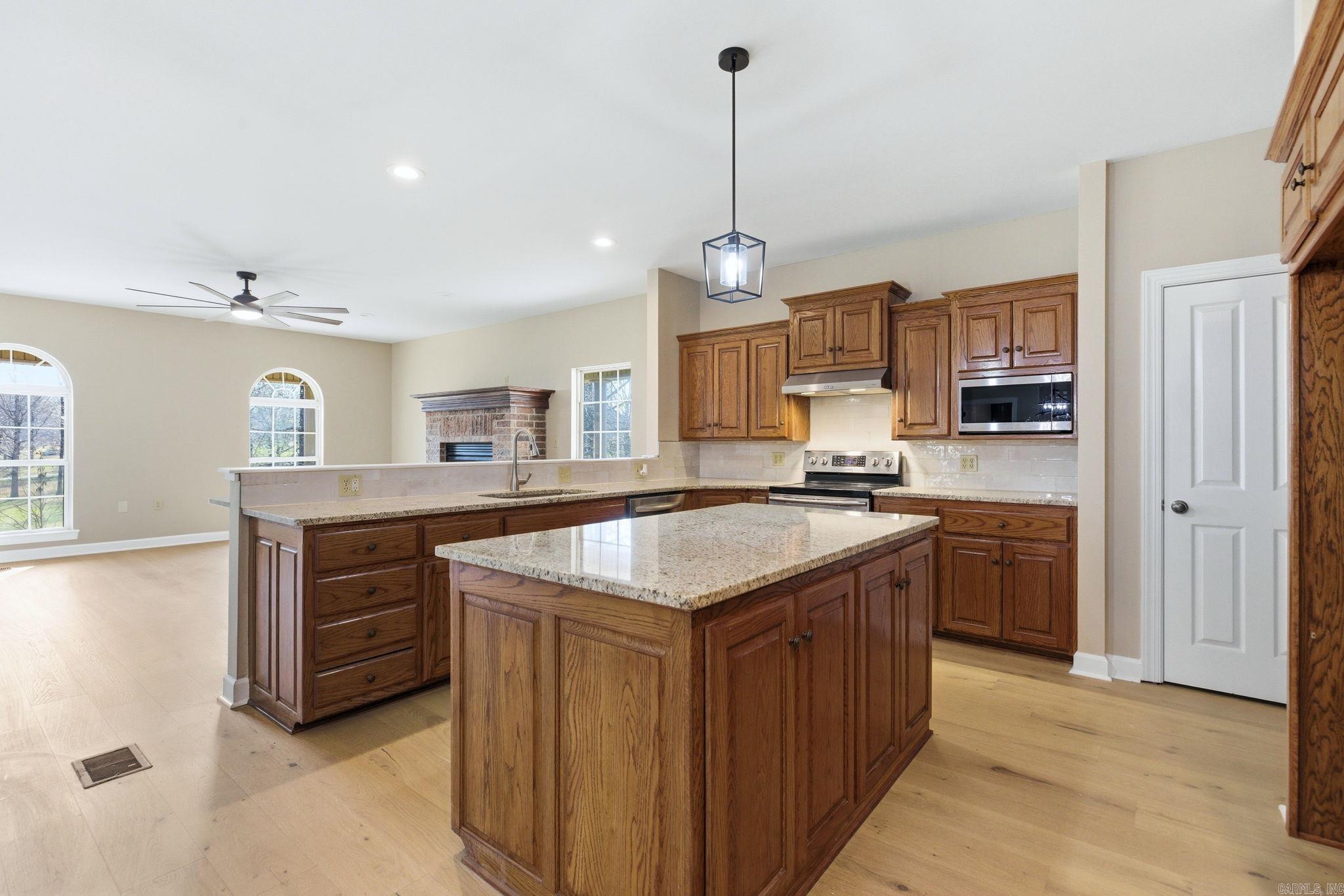 1219 WAR EAGLE  Alexander, AR