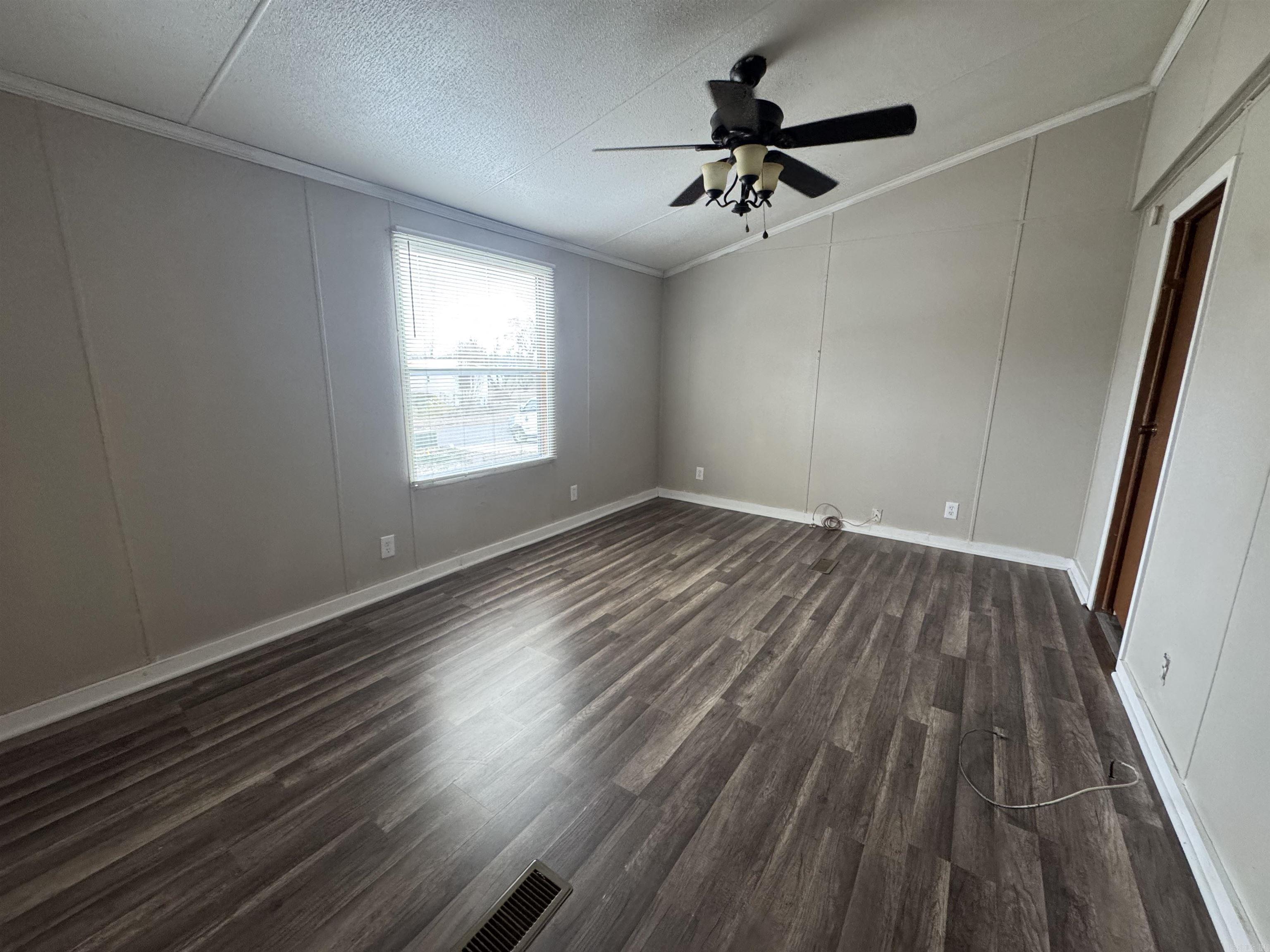 64 Black Oak  Ward, AR